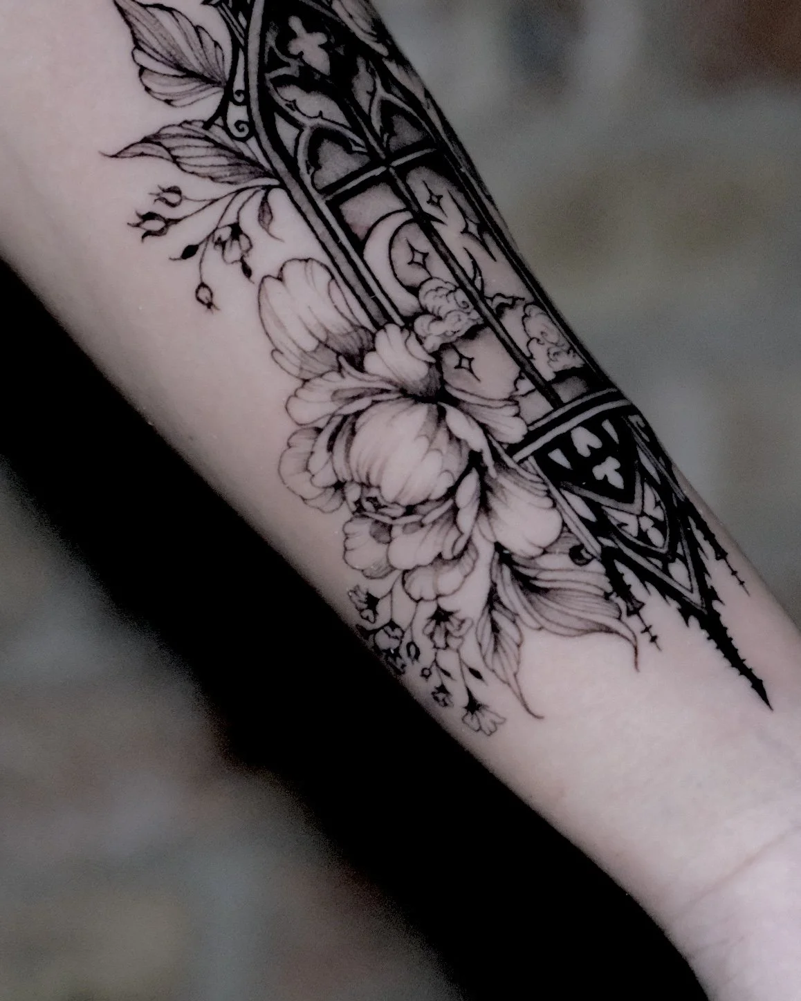 black and grey floral with gothic architecture tattoo design. High contrast with heavy use of negative space. elegant gothic 