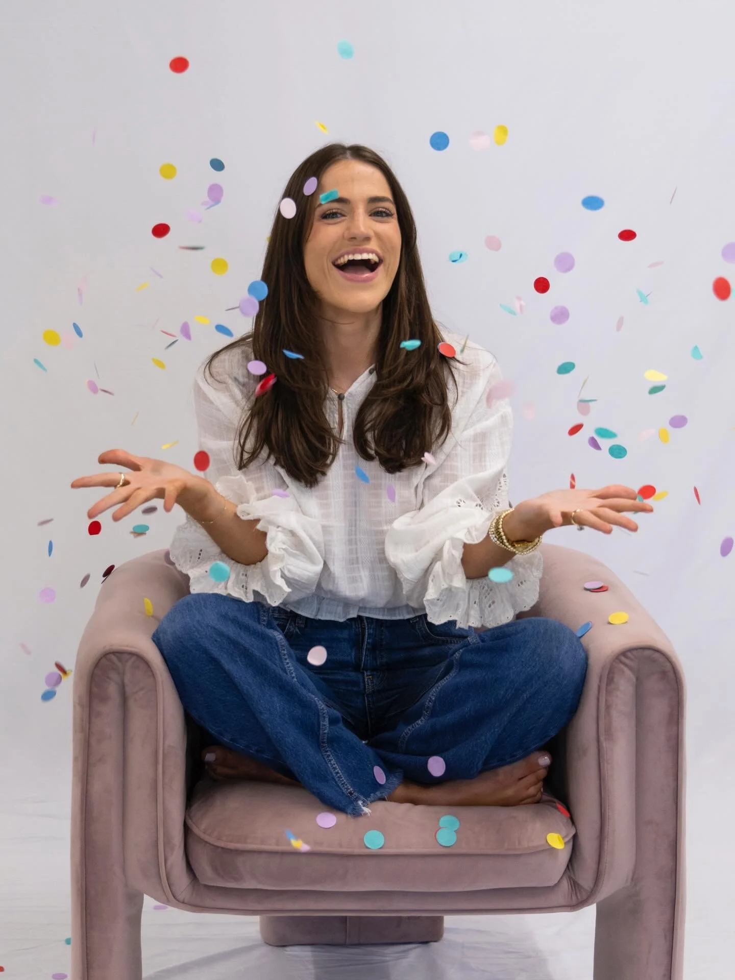 Happiest Birthday to our chaos queen @catiecotten 🥳💖🌟 We hope this year brings joy, laughter, and lots of trips home!