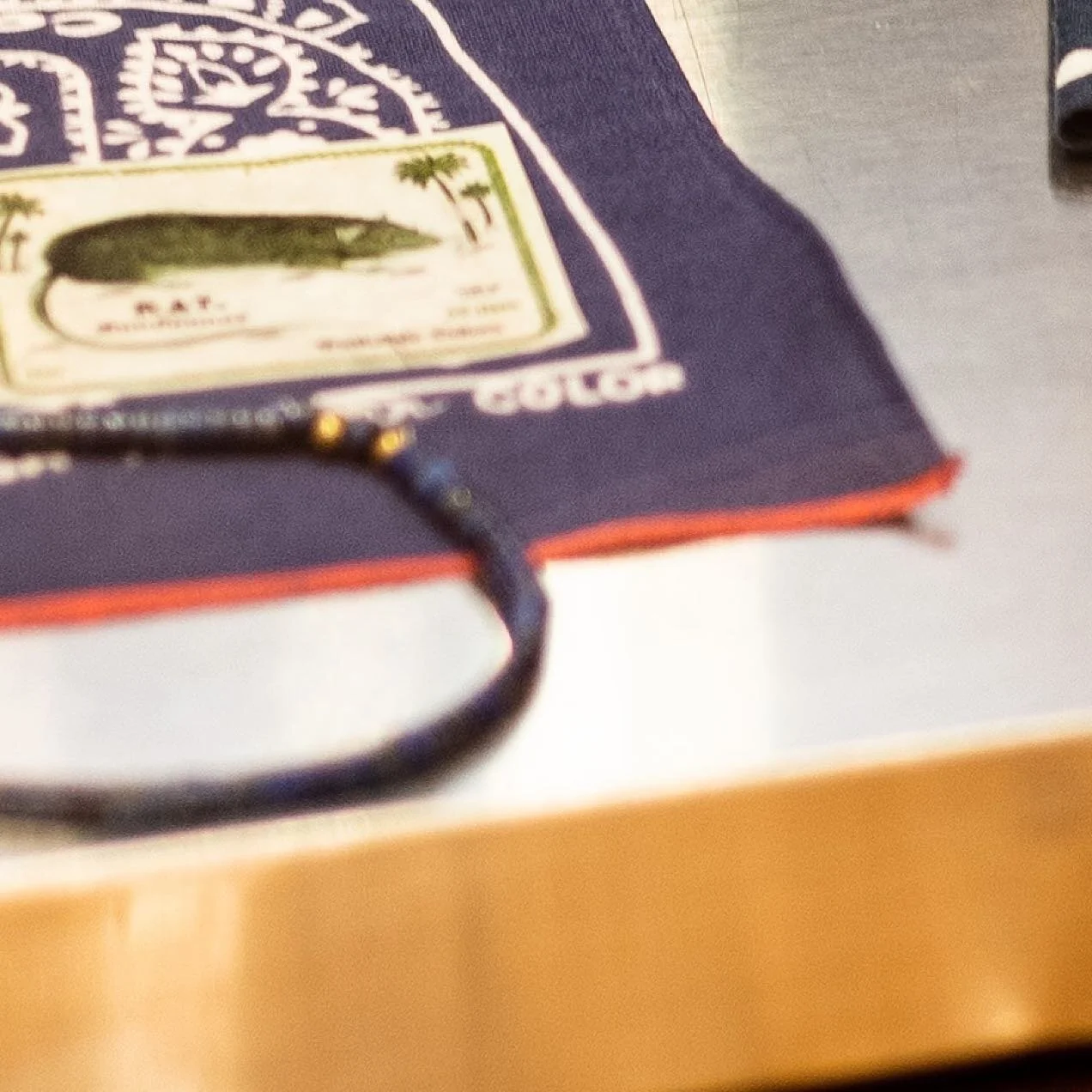 Boro Boro Bear.

Japanese Boro is such a prime example of Wabi-sabi. Finding beauty in the imperfections of life- embracing growth and decay. 

Come cool off at Blue in Green. Find your summer blues @blueingreensoho artisan shop on the mezzanine and 