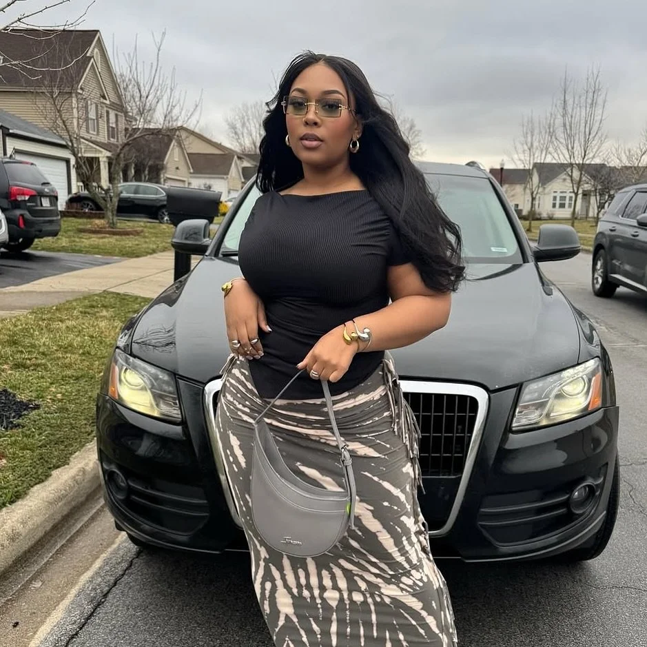 A babe in her SHE RISE shades 😍✨