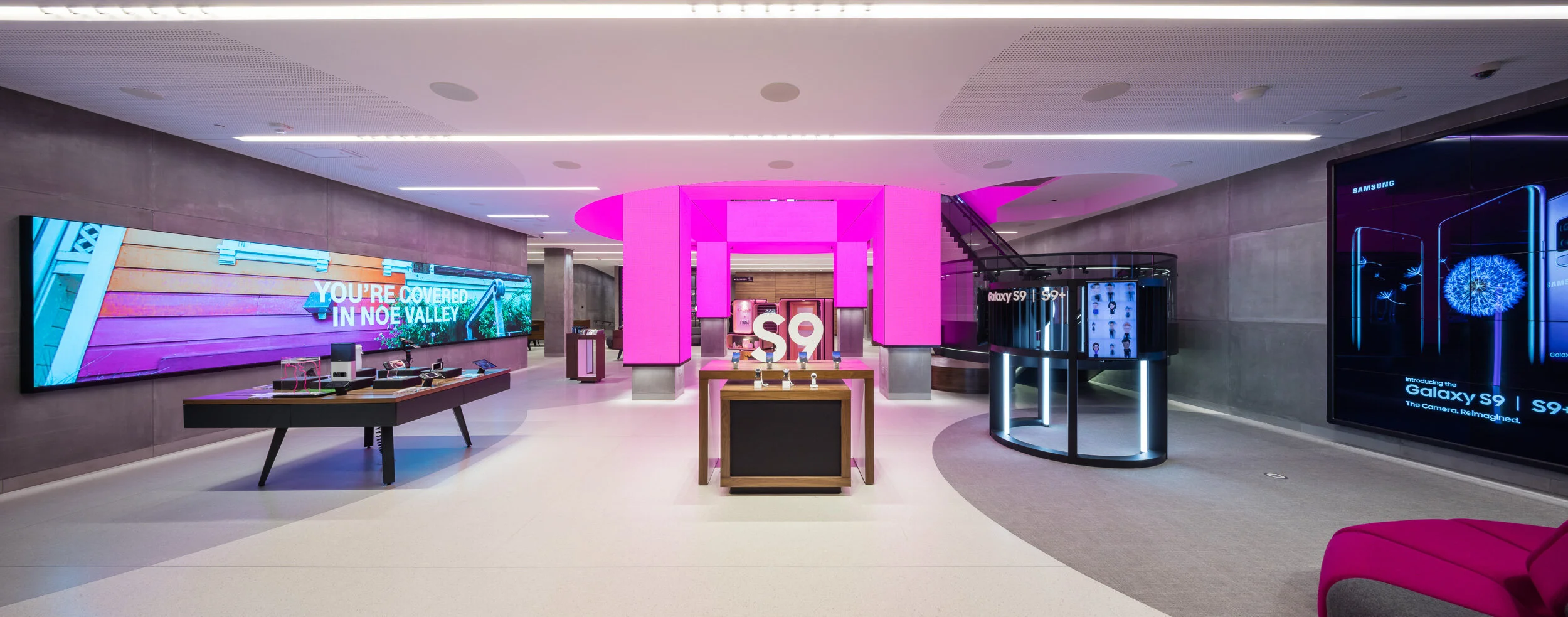 T Mobile Signature Store San Francisco — Kyle Jeffers Photography