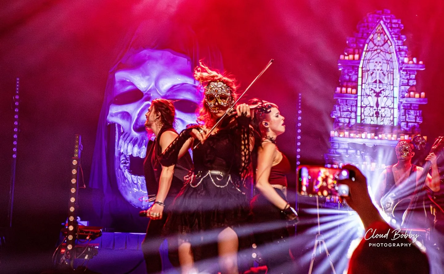 1 day since I got back to London and time for an uncharacteristically sentimental post on here 🙃 
It&rsquo;s not often you meet a bunch of kindred spirits who you get to live with for 2 months - from playing on stage almost every night, to all the b