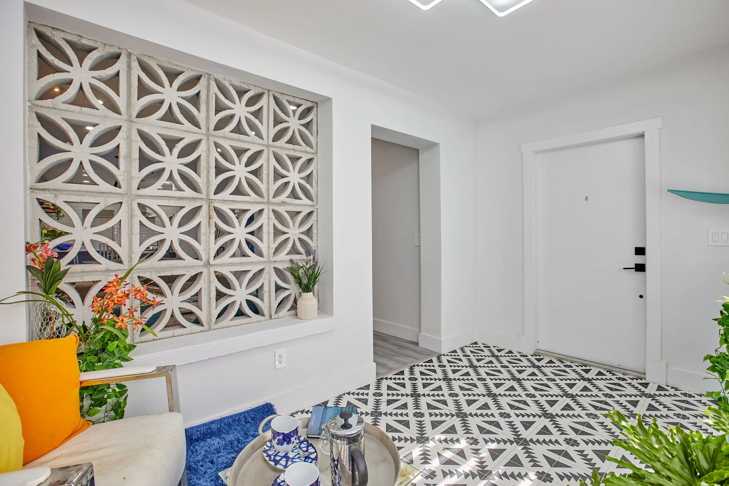 1855 NW 58th St Miami FL 33142-print-004-020-Foyer-4200x2800-300dpi.jpg
