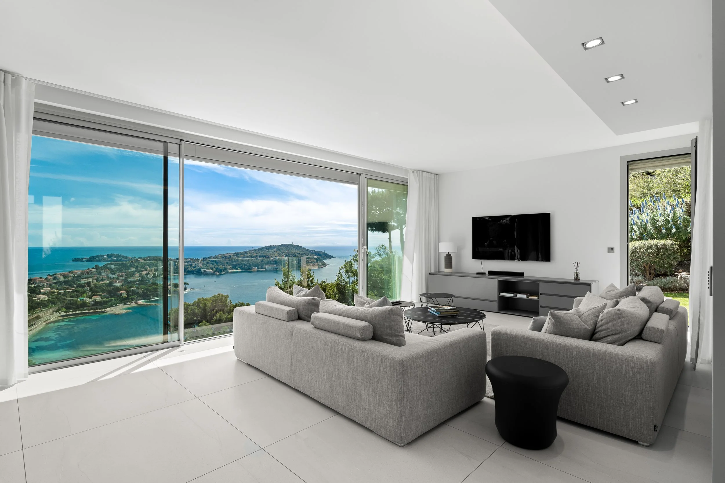 shooting immobilier villa luxe vue saint jean cap ferrat.jpg