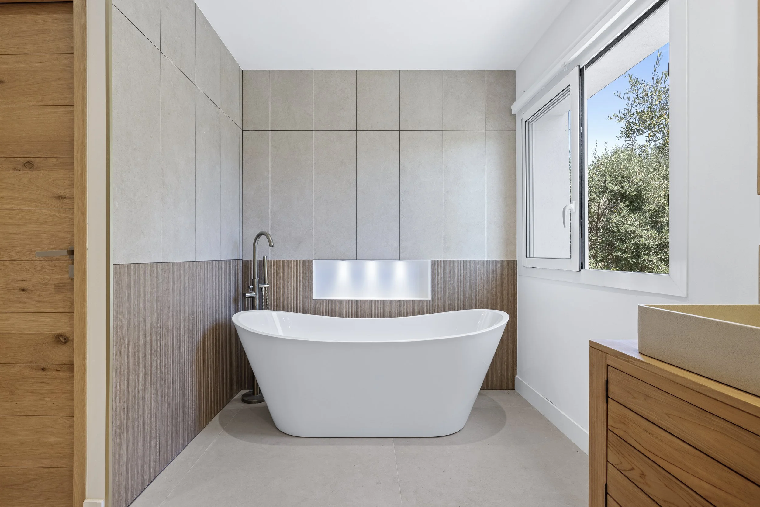shooting photographe maison villa luxe salle de bain.jpeg