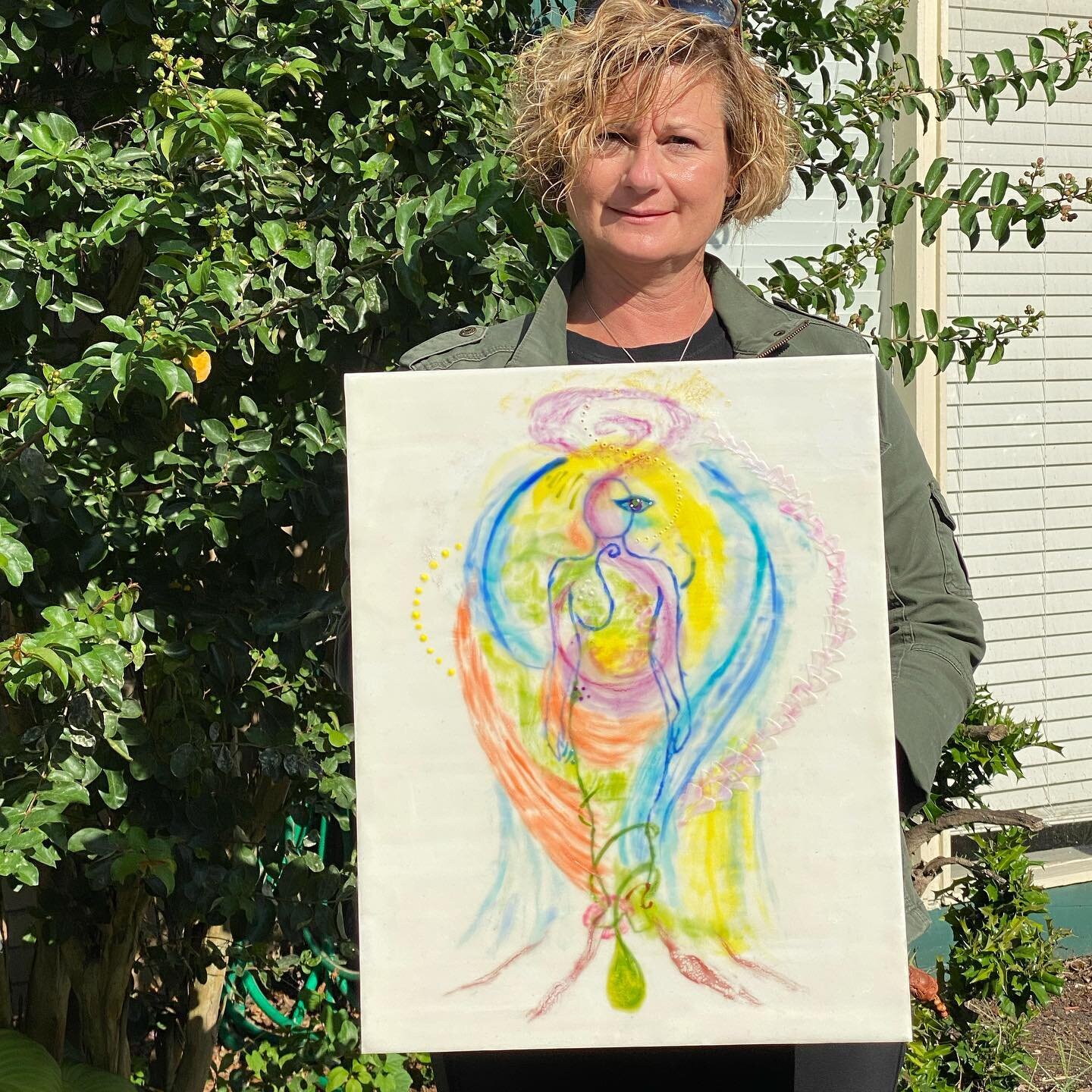 Have your aura portrait painted!  They are beautiful, archival, unique and amazing.
#auraart #auras #auraportrait #crystalhealing #reiki #intuition #intuitivearts