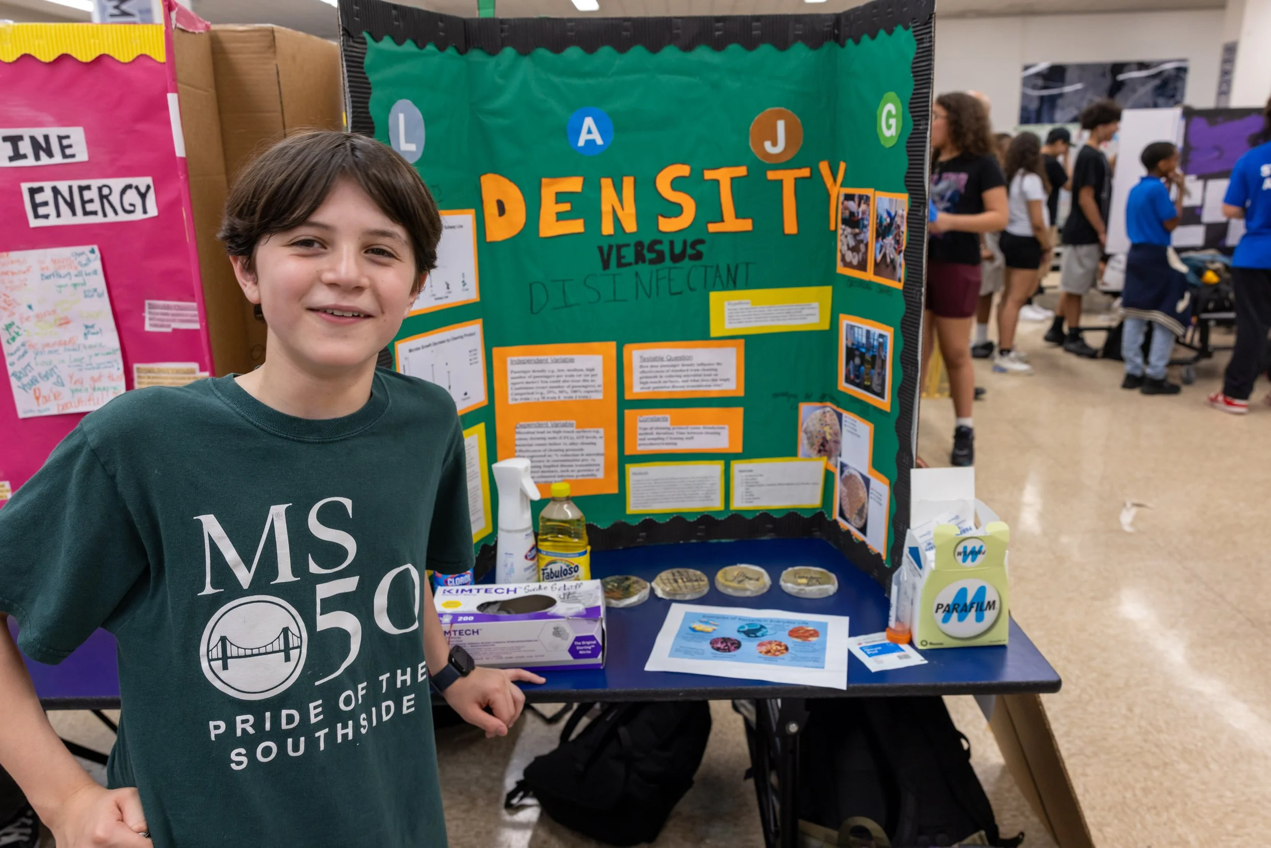 MS 50 students present their science projects