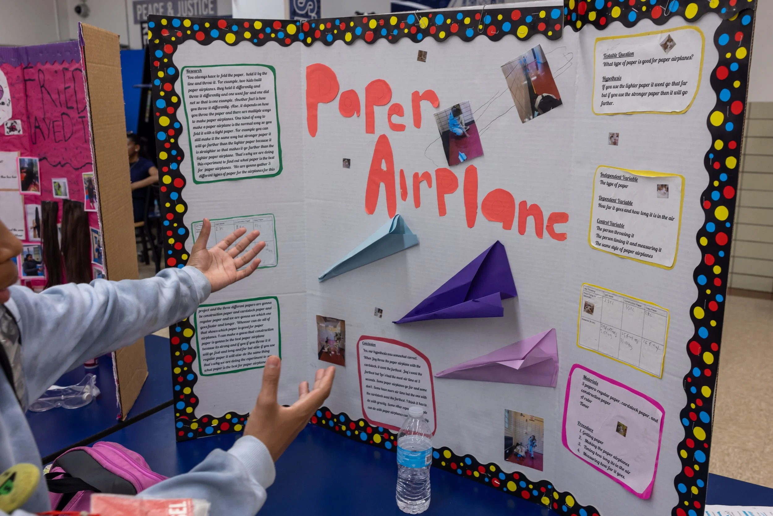MS 50 students present their science projects