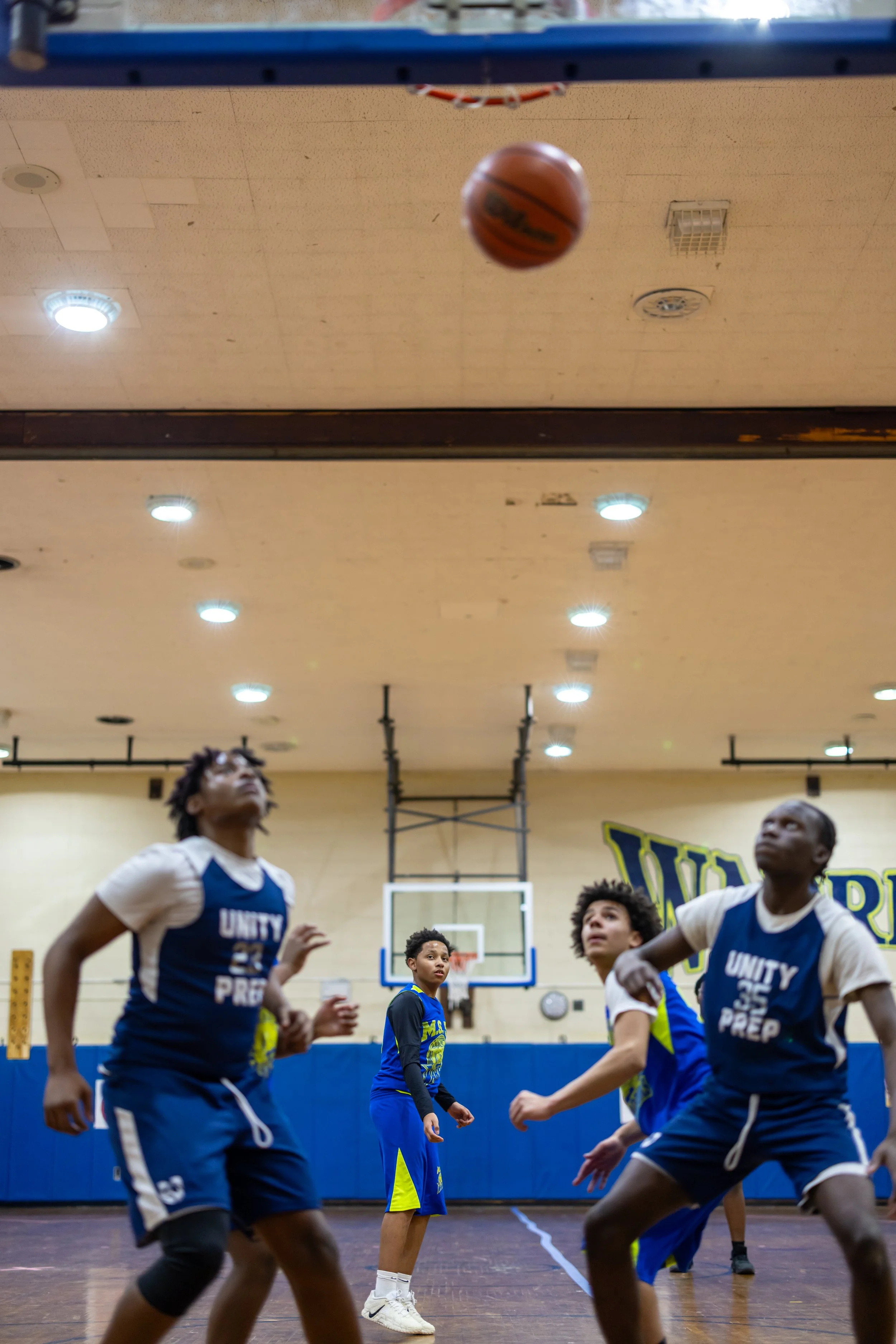 BoysJVBball26-86.jpg