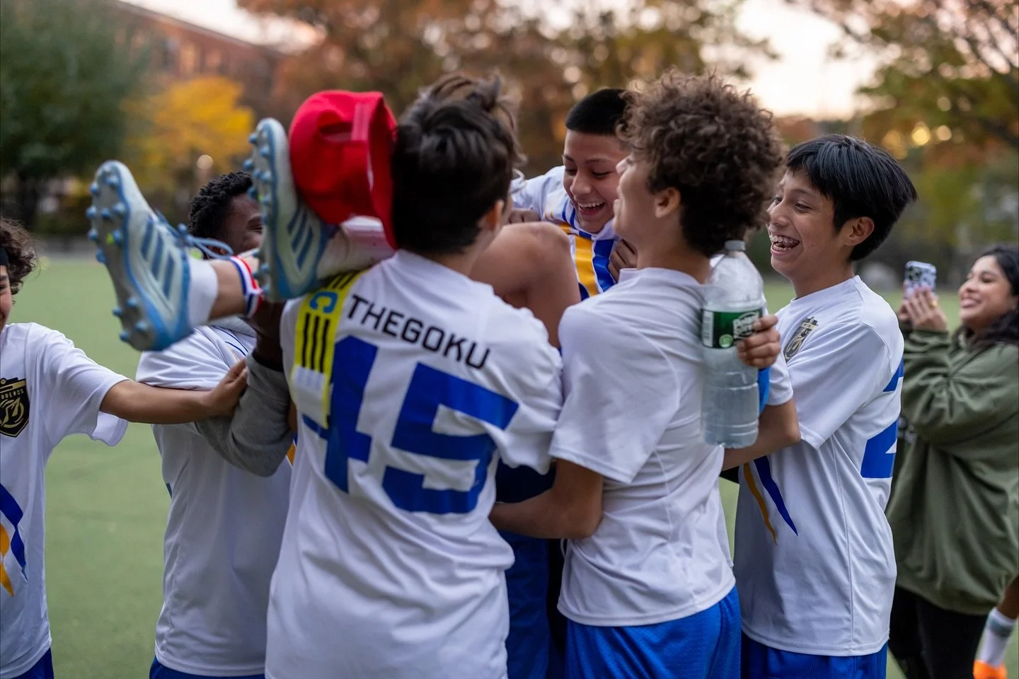All smiles after the MS 50 Guerreros took home the district title! We are so proud of how this team sticks together and plays for each other knowing that they only succeed as a team. Come cheer them on at Bushwick Inlet Park for the city championship