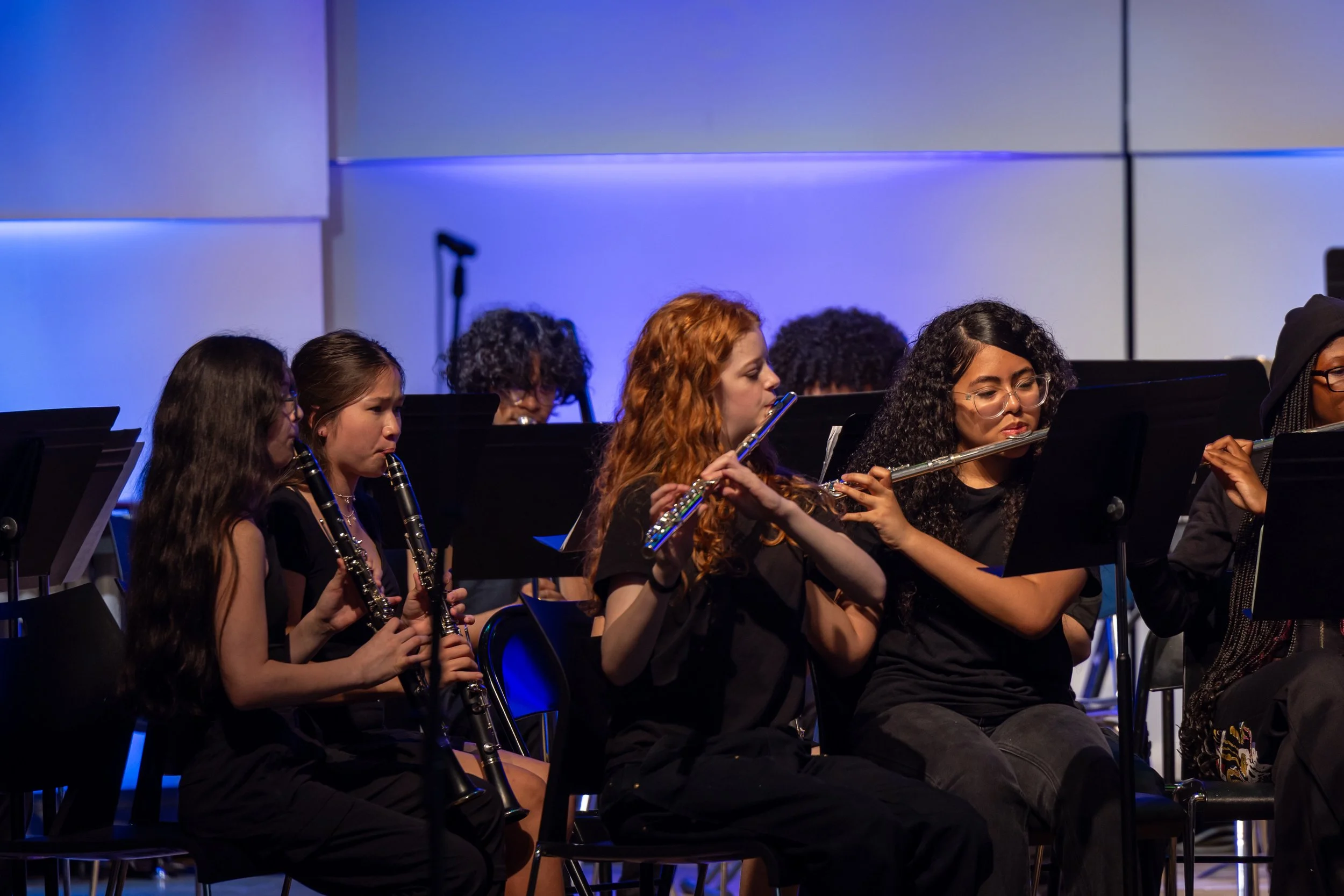 MS 50 Bands perform