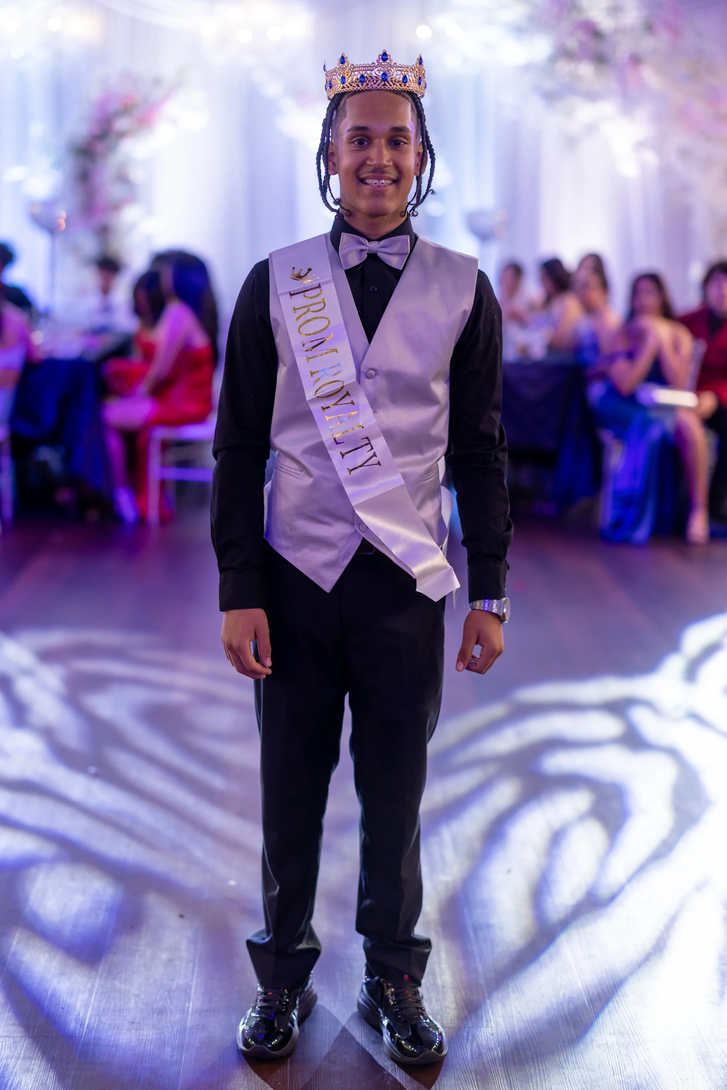 Students dance and celebrate at prom