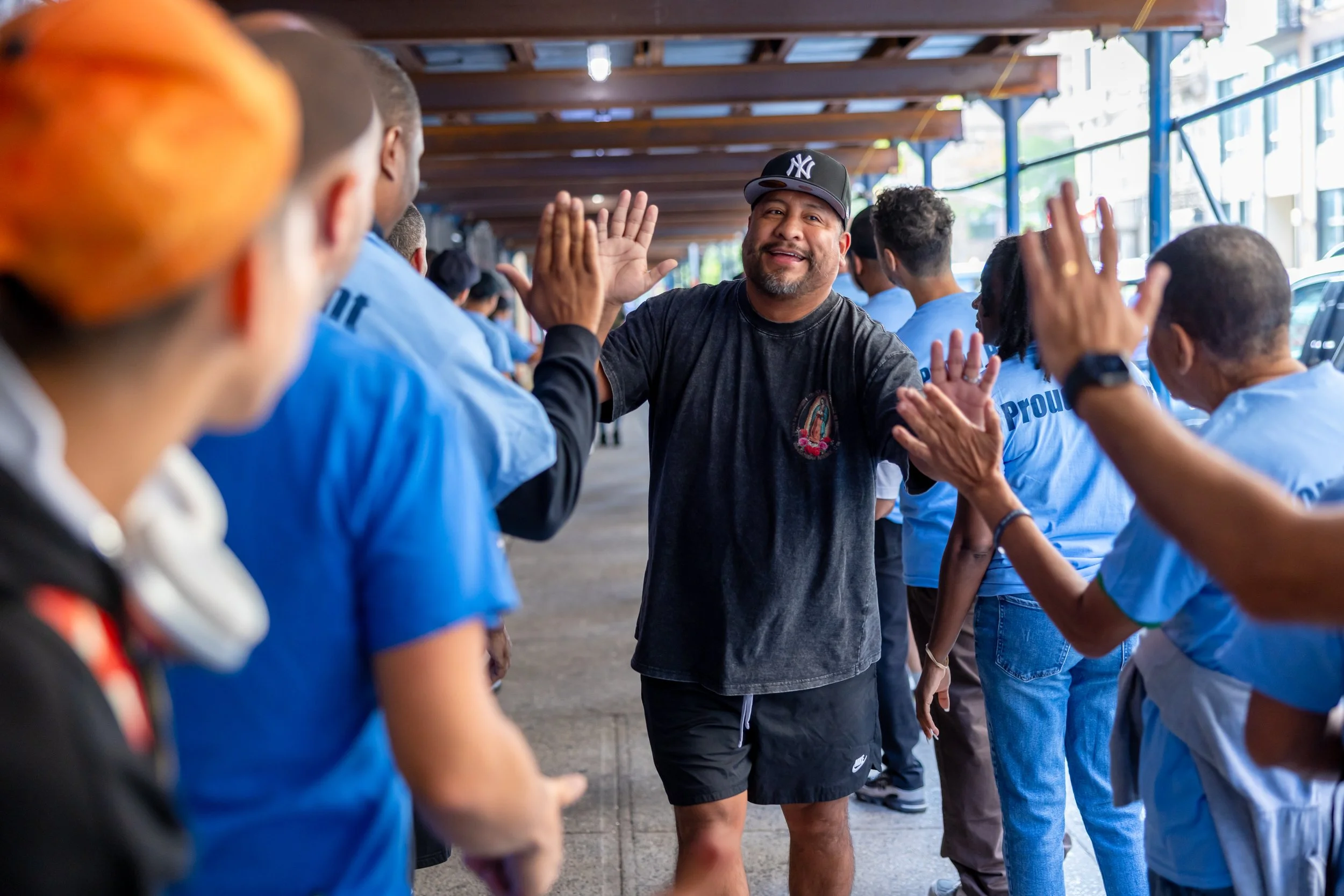 Students get high fives from parents