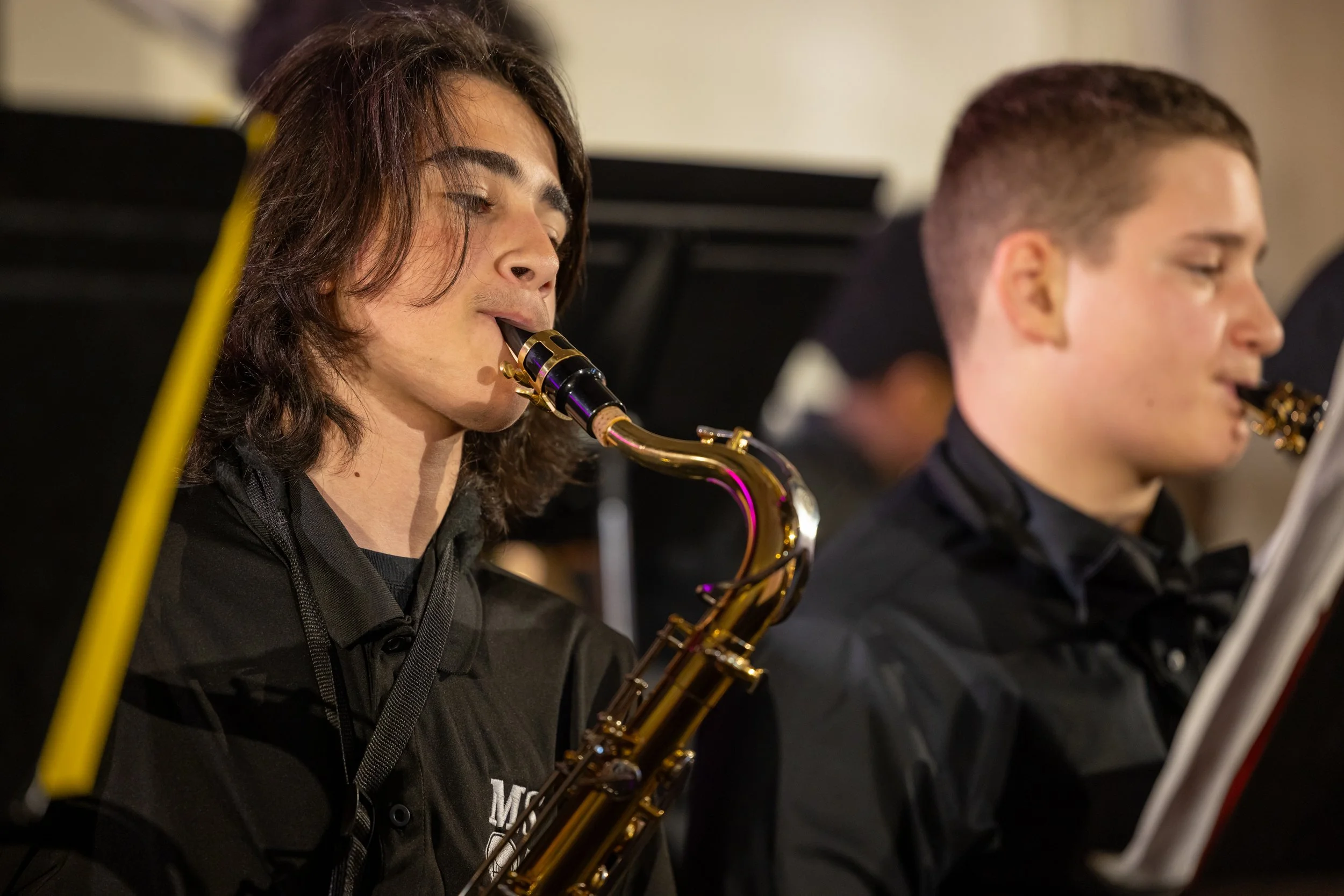 MS 50 Bands perform
