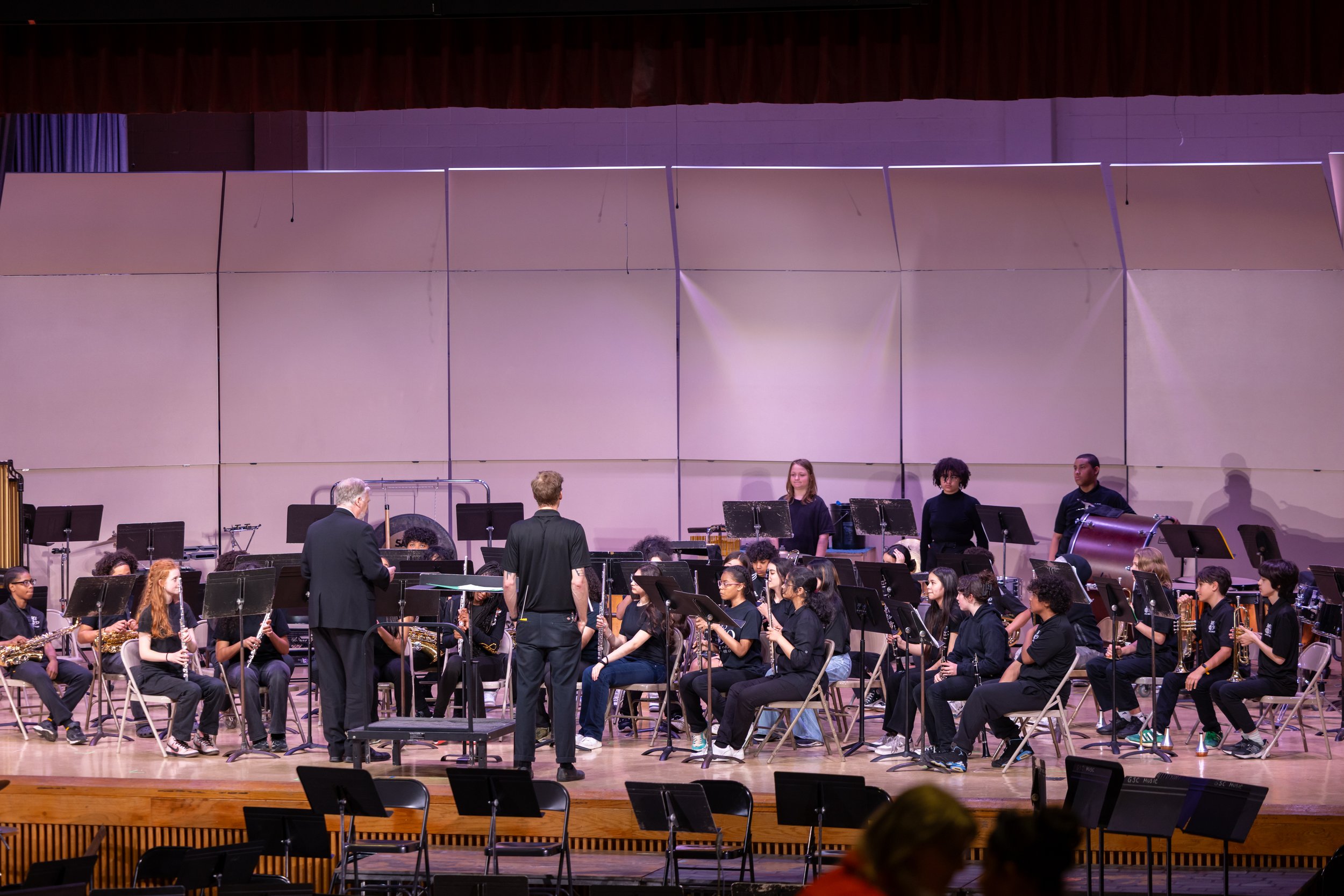 MS 50 Bands perform
