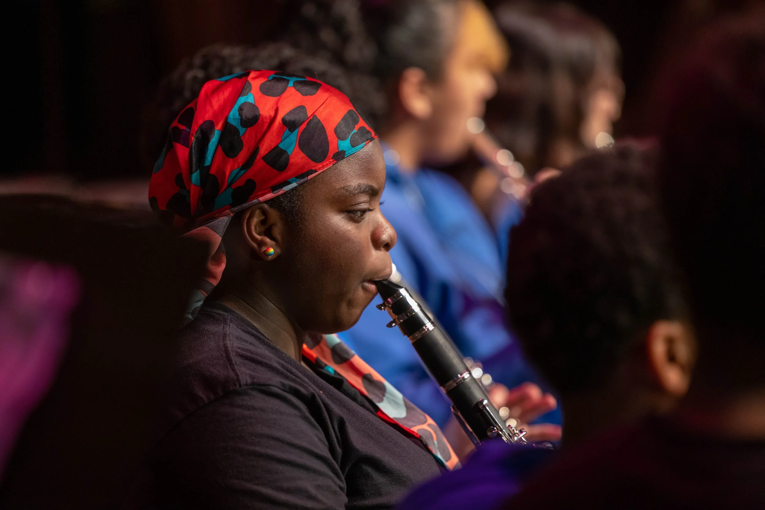student plays the clarinet