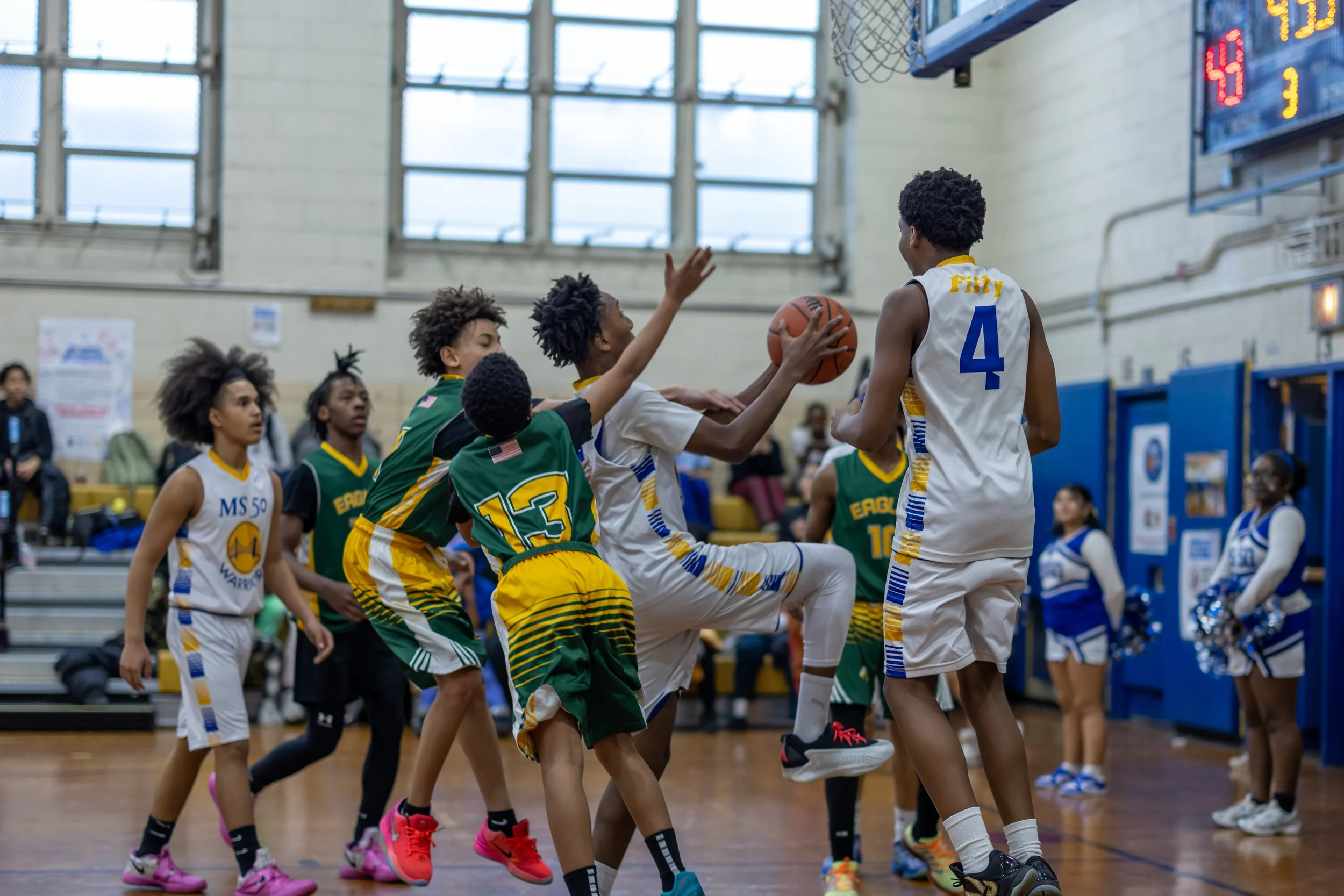 BoysBball26-098.jpg