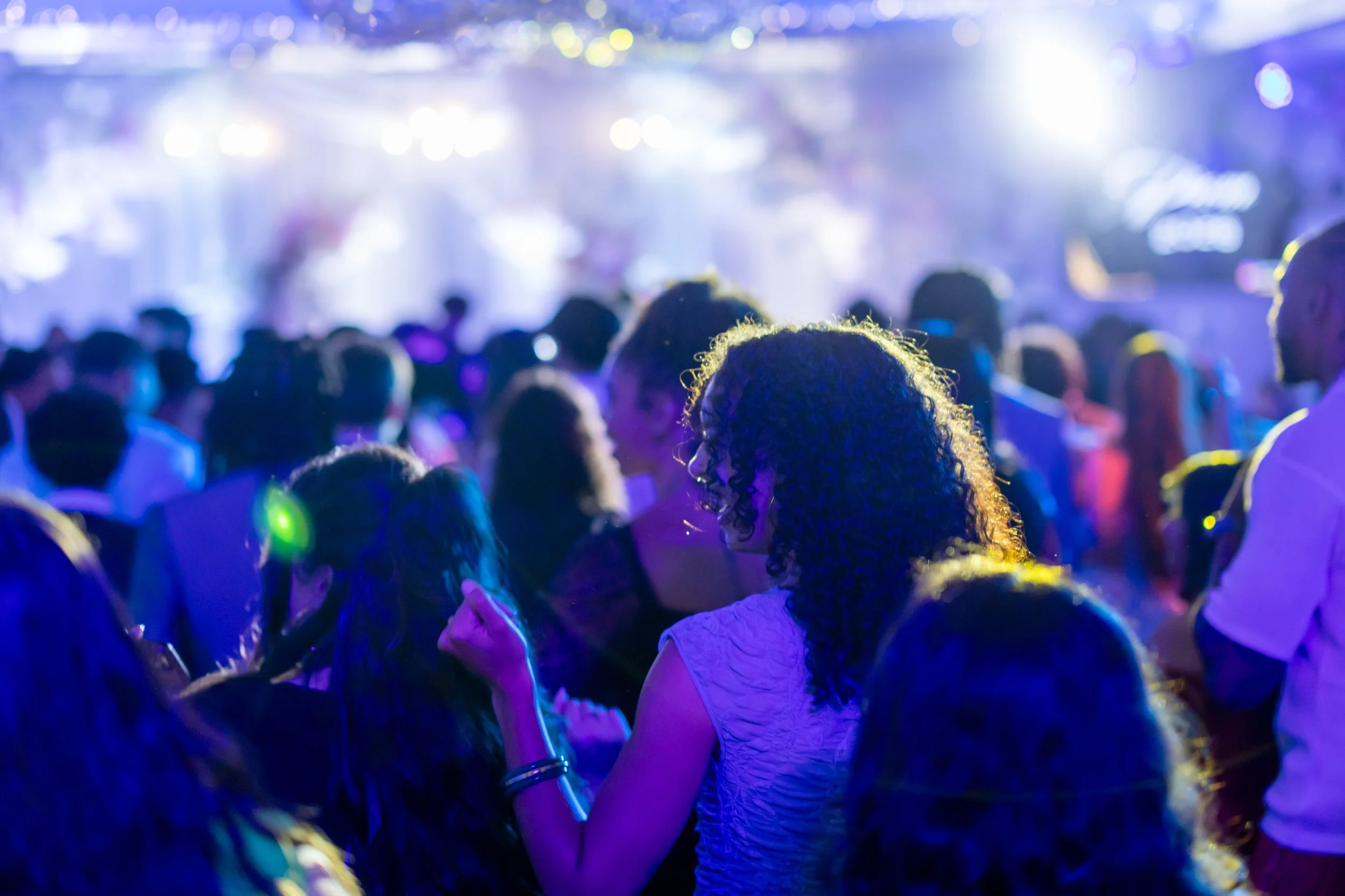 Students dance and celebrate at prom