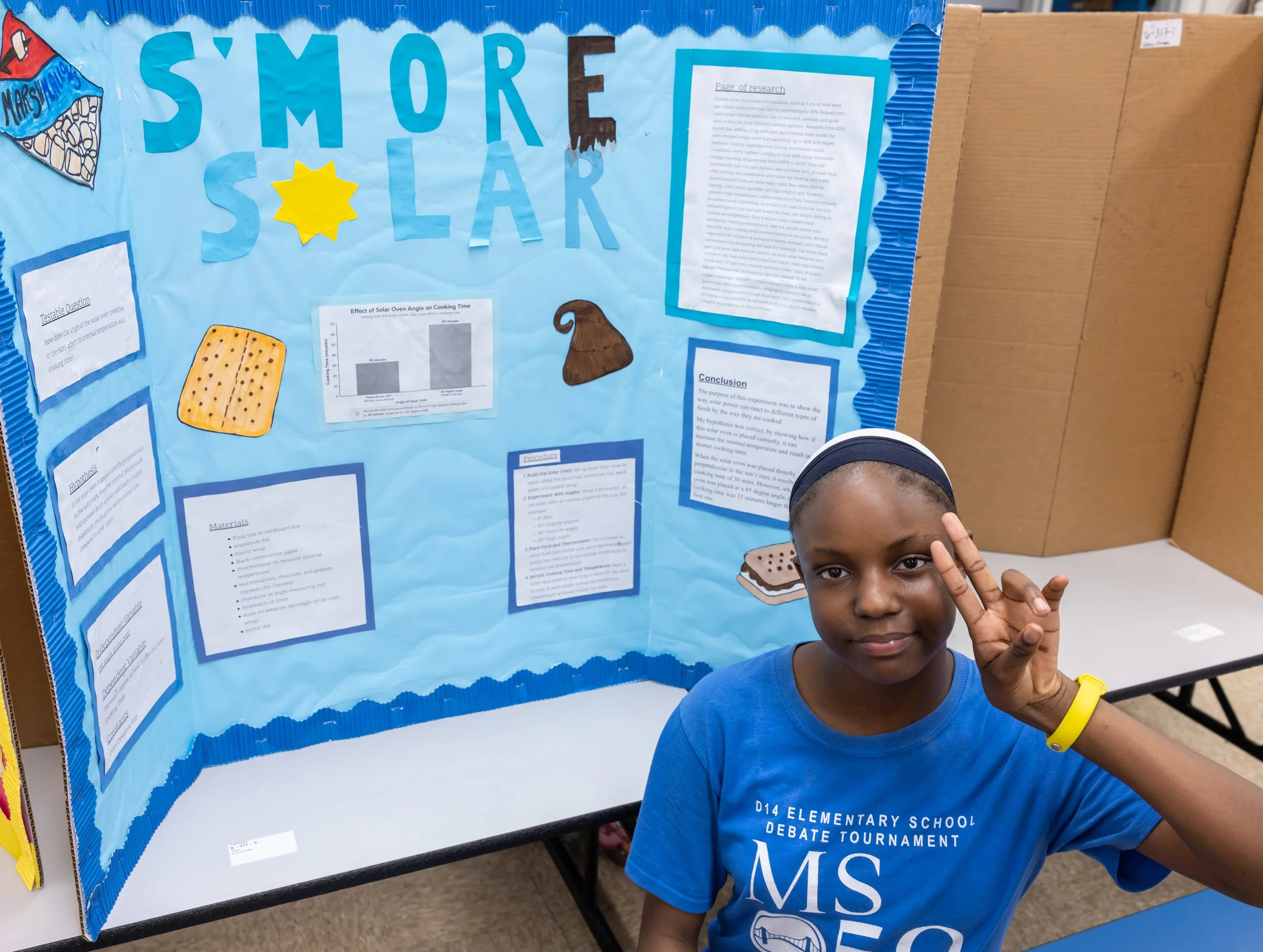 MS 50 students present their science projects