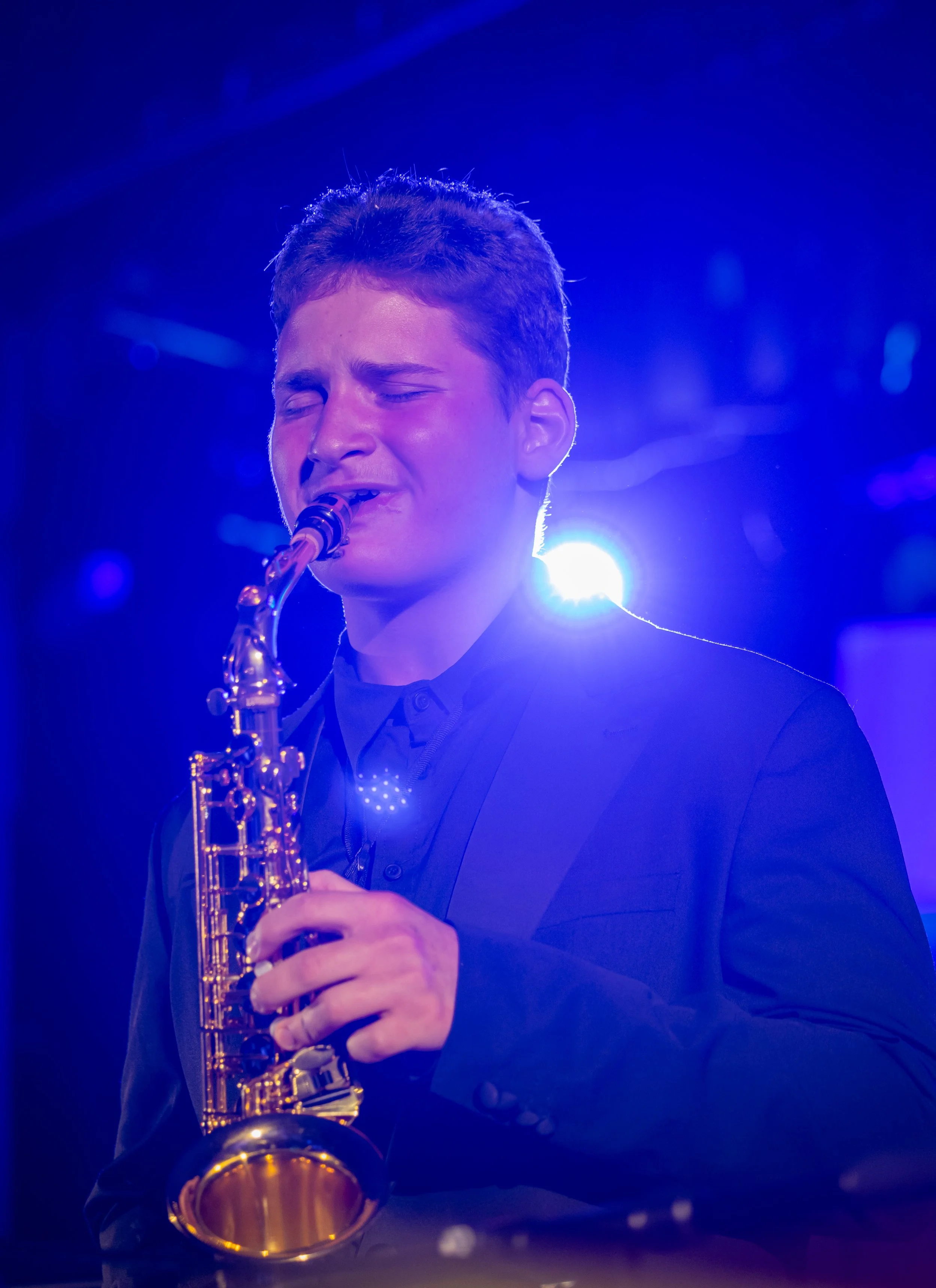 middle school students perform in band concert