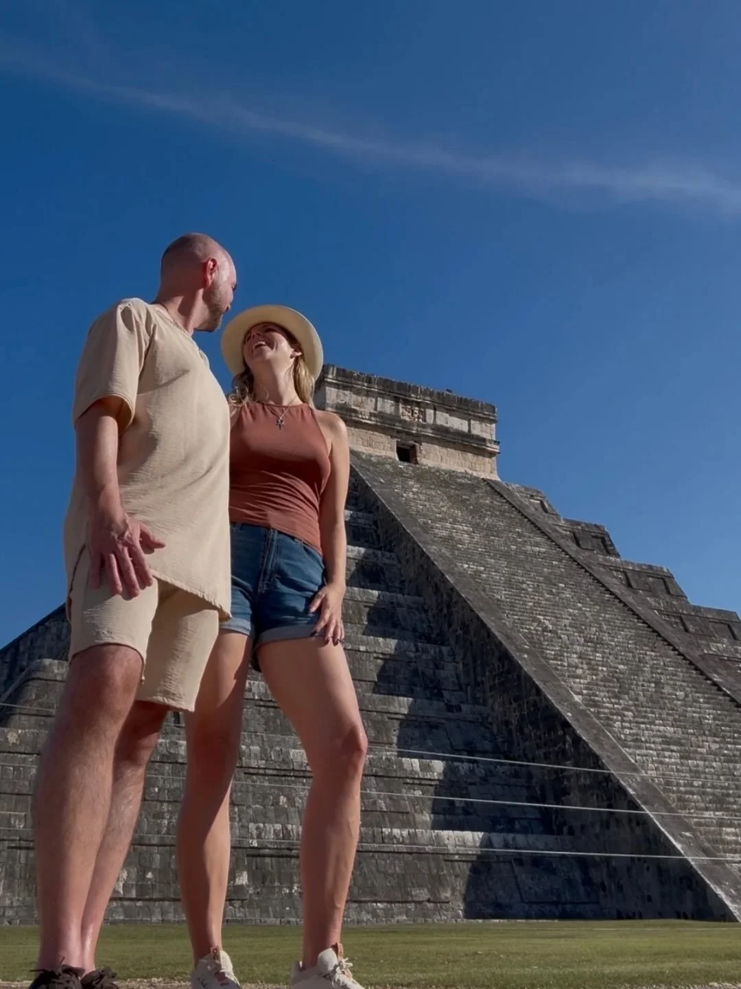 CHICH&Eacute;N ITZ&Aacute;
 
One of the 7 New Wonders of the World 🔺

After weeks of conversation, Robert and I finally met in England...and our first date lasted 50 days. 💫
 
We met in Avalon...
a living threshold that found us each in its own tim