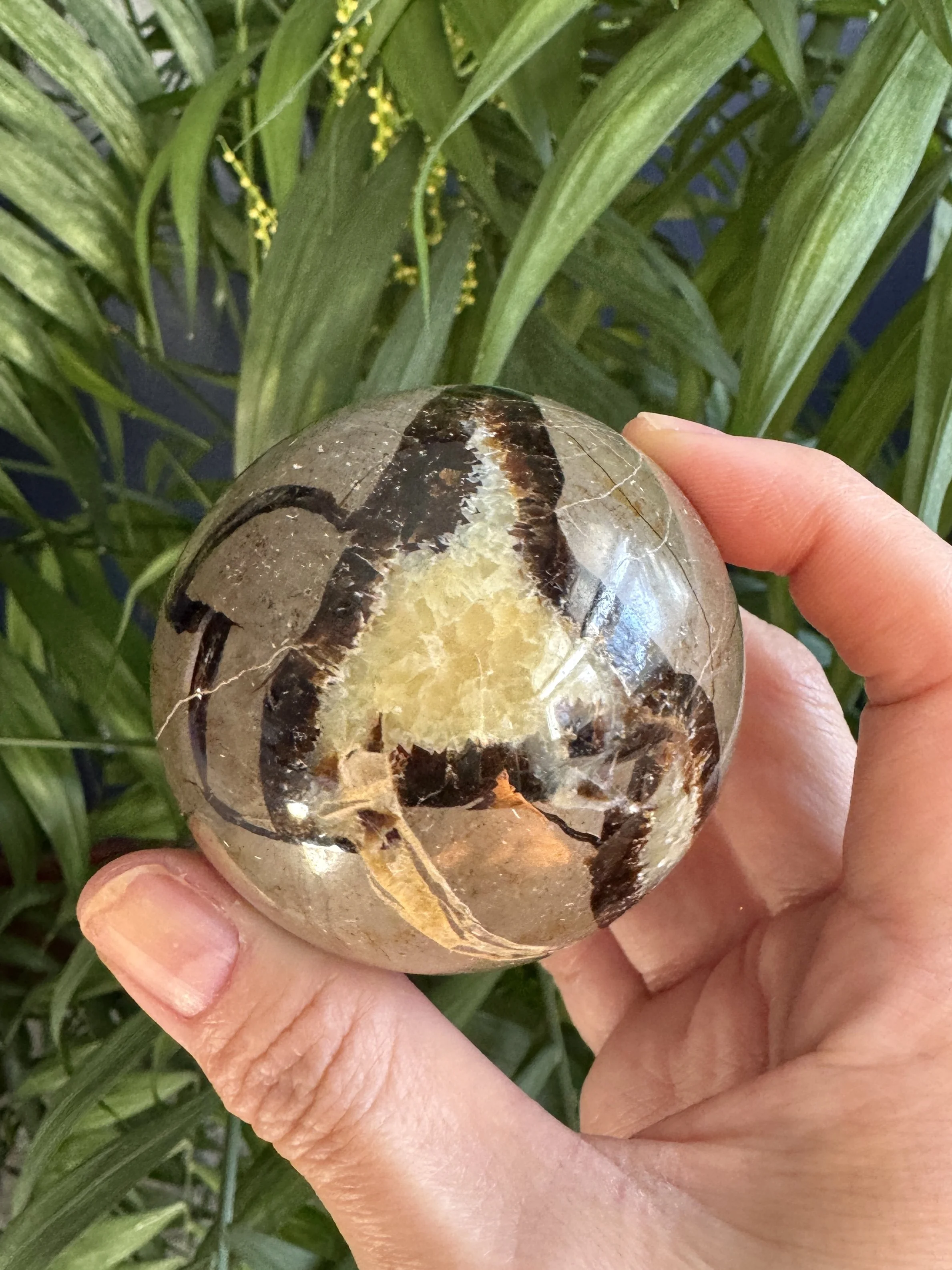 sphere_septarian.jpg
