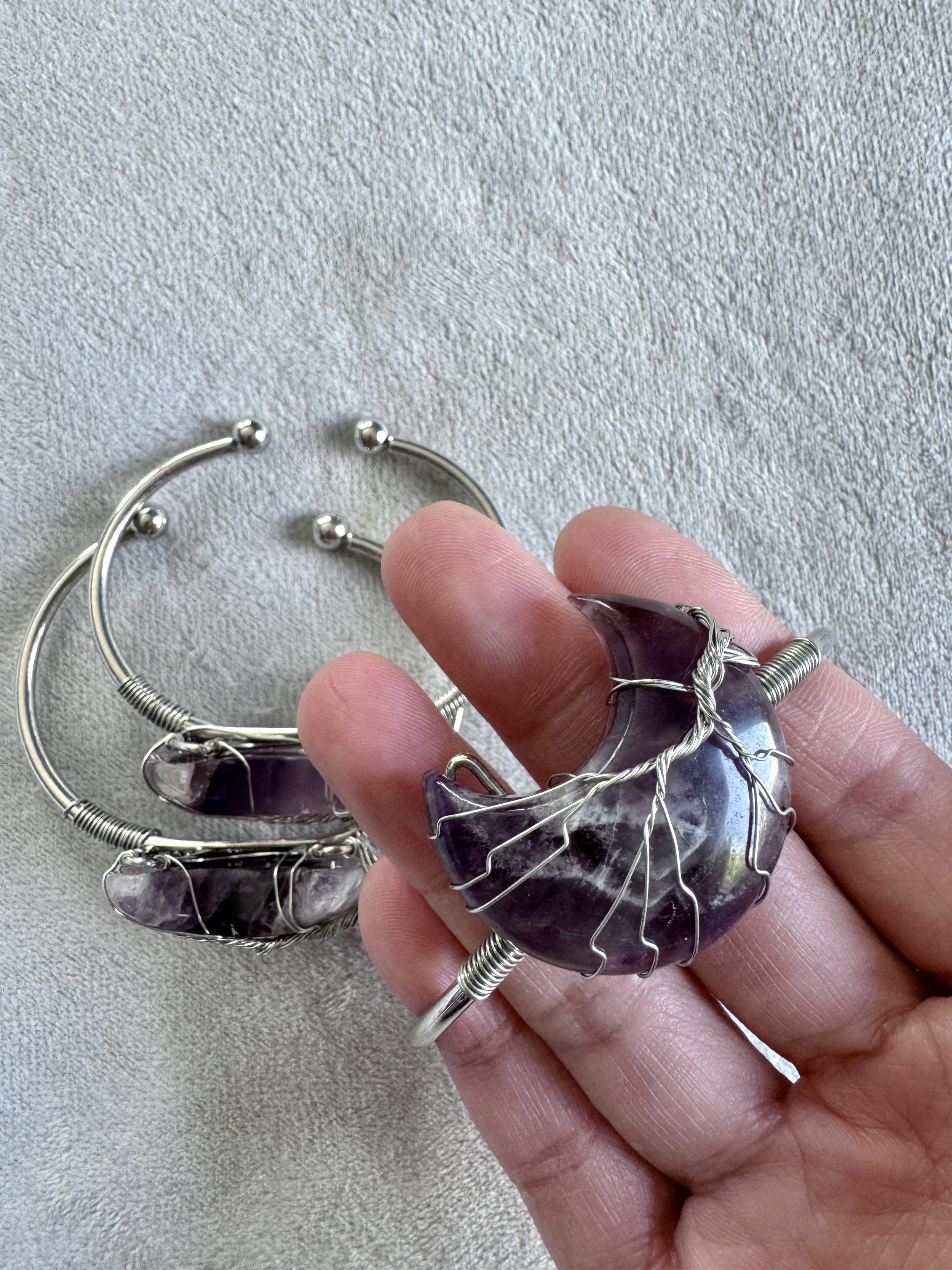 bracelet_wirewrapamethyst3.jpeg