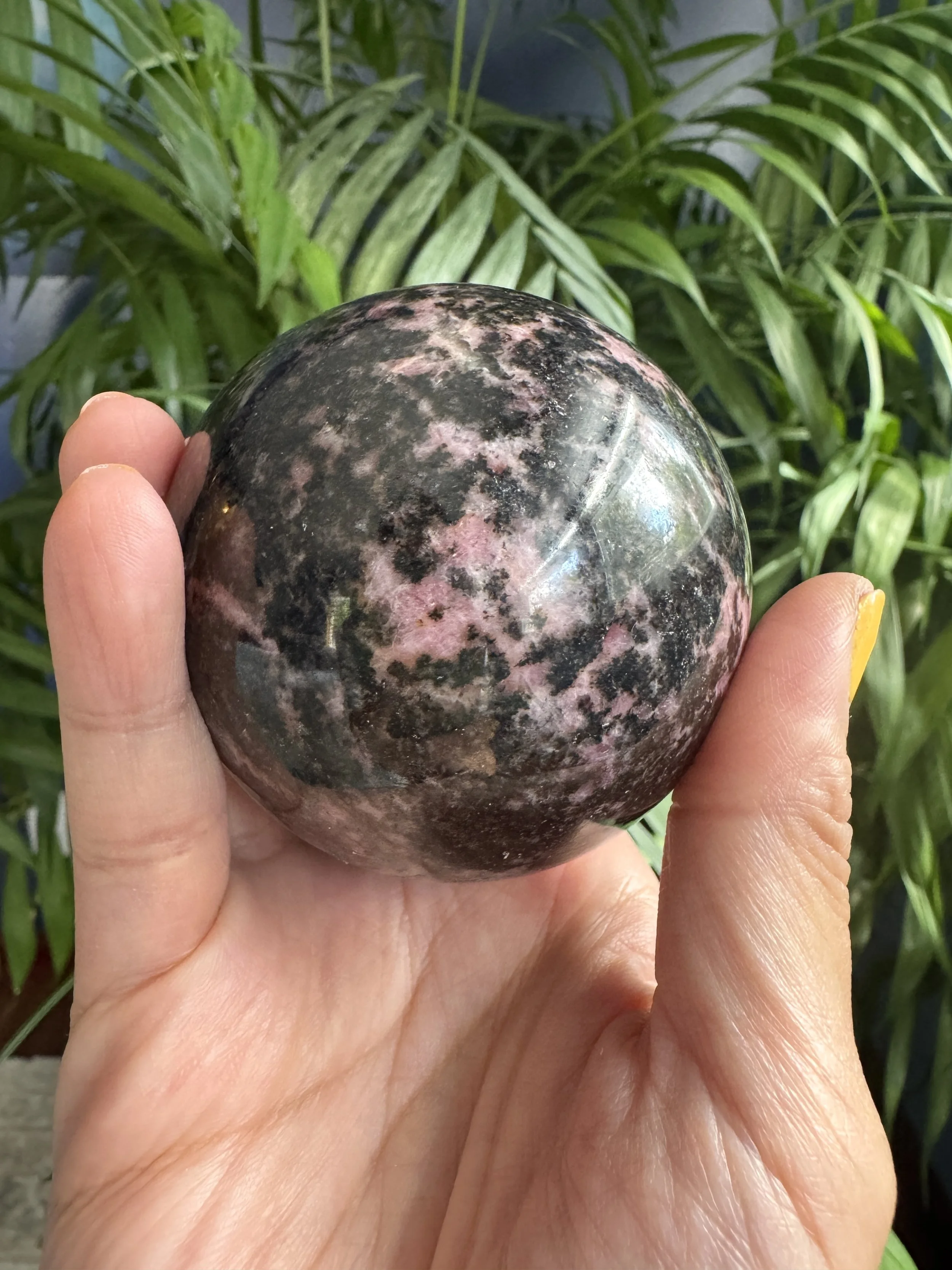 rhodo_sphere2.jpg