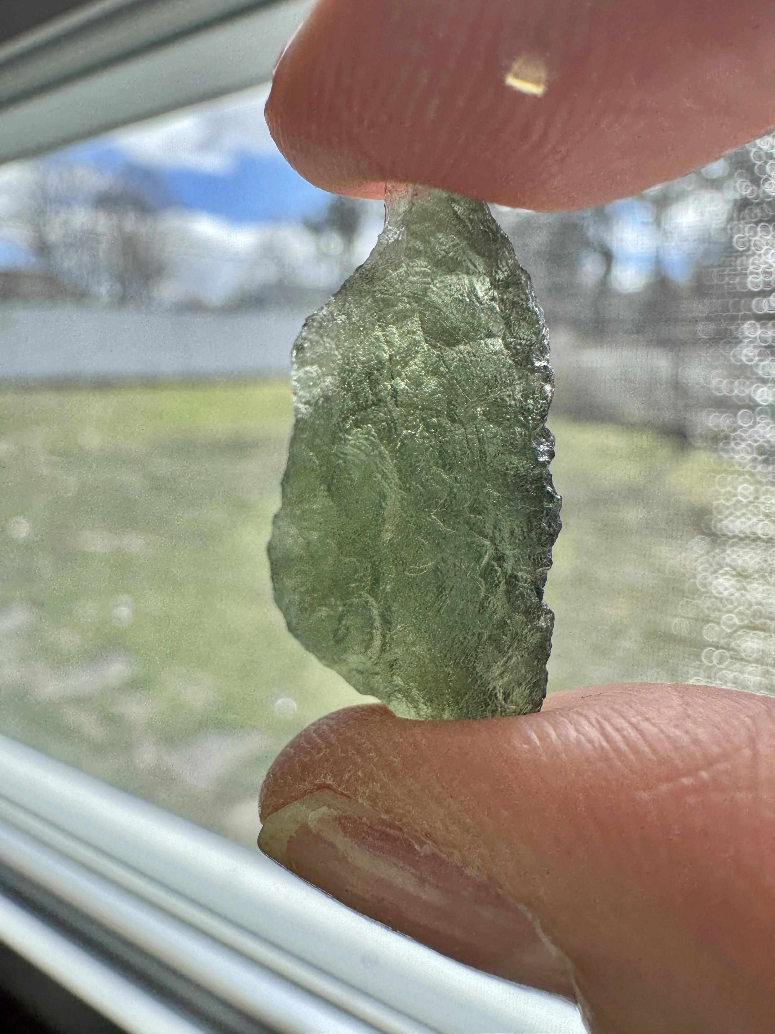 moldavite_3gA_4.jpg