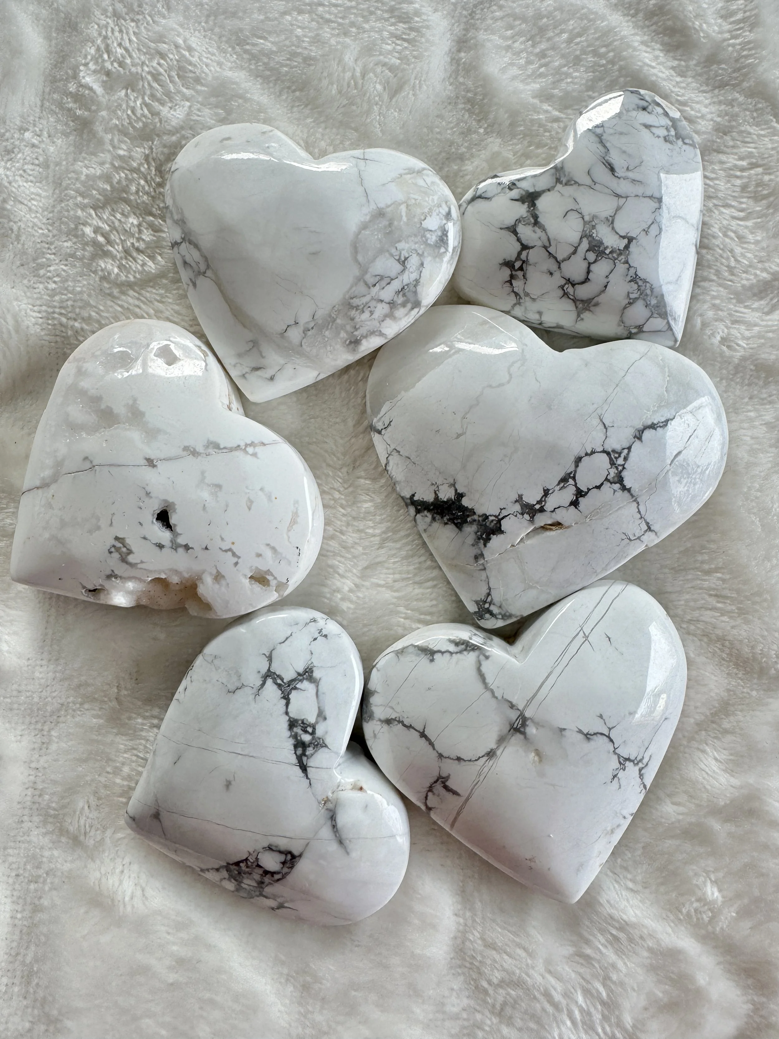 Howlite Hearts