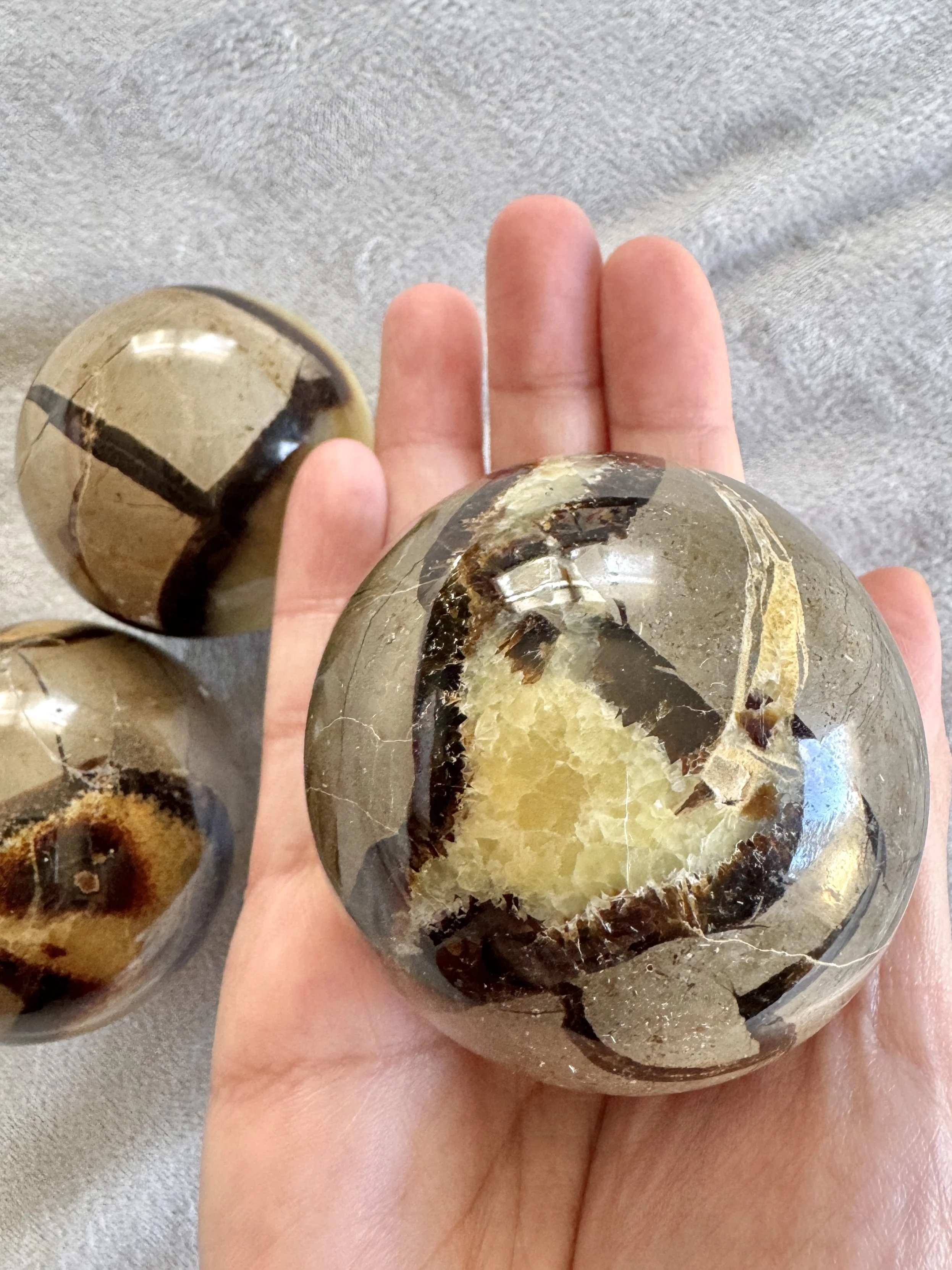 sphere_septarian3.jpg