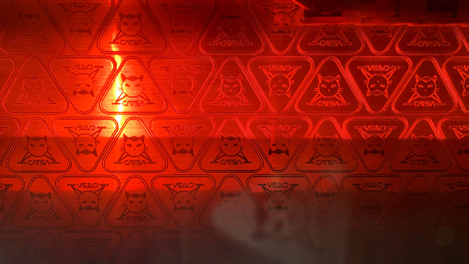  Industrial lasers are amazing tools when they cooperate and we certainly love putting them to the test. Here we are etching some samples of the Mission Logo badges that will adorn the front of each Mark1. 