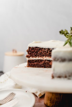 Guinness Chocolate Cake with Baileys Cream Cheese Icing — Rose Wife