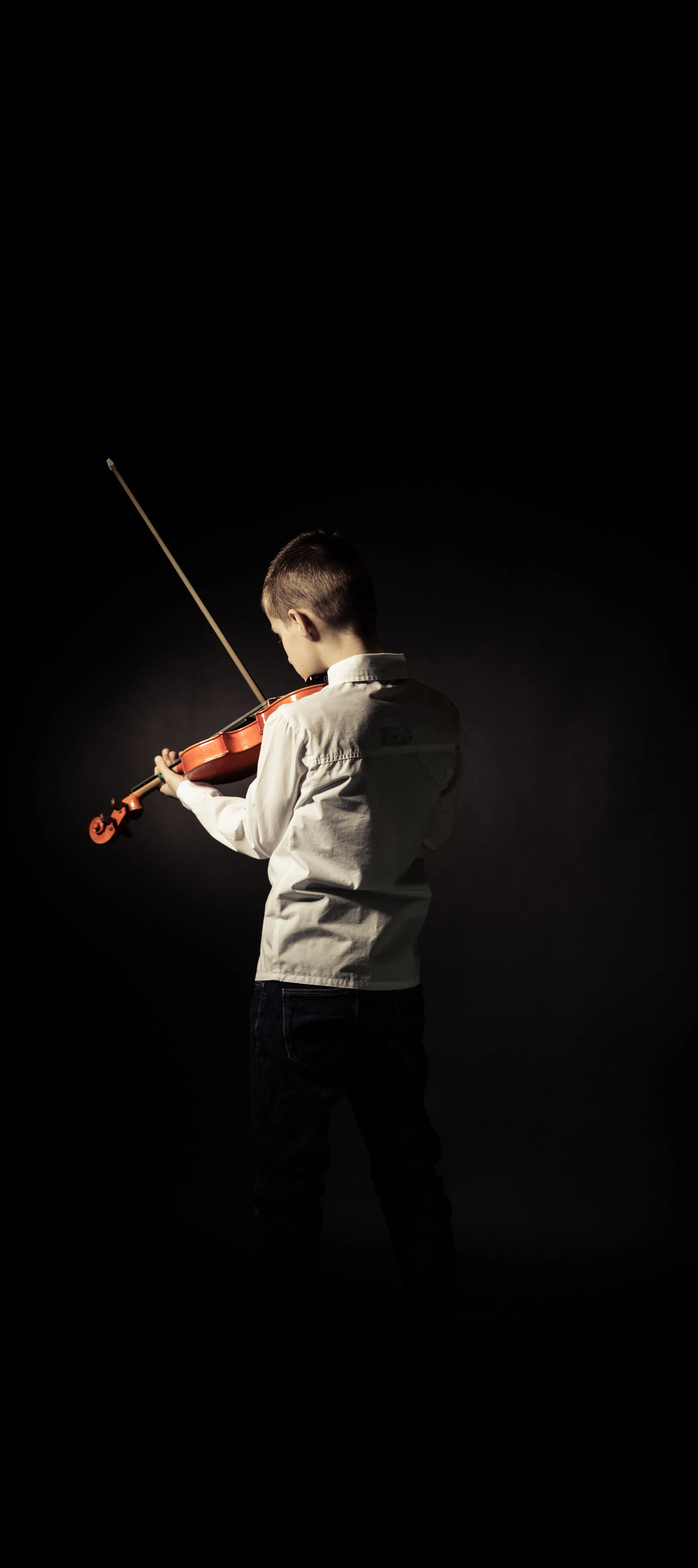 violinboy_Adobestock.jpeg