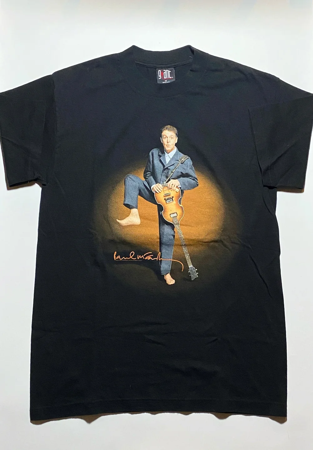 2002 GIANT Paul McCartney Driving USA Tour Graphic T-Shirt