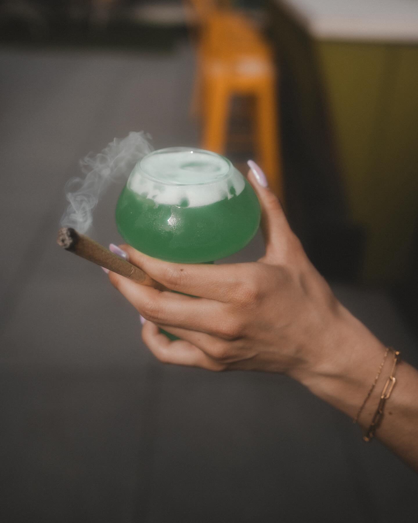 forecast for this saturday is lookin&rsquo; hazy💨

so we rolled up some specials for the occasion🥂 doors open at 5p for 4/20 specials:

-beat the clock-
$3 Liquid Mary Jane&rsquo;s
$4 Ondas
$6 Coastalo
*prices raise a dollar on the hour*

music by 