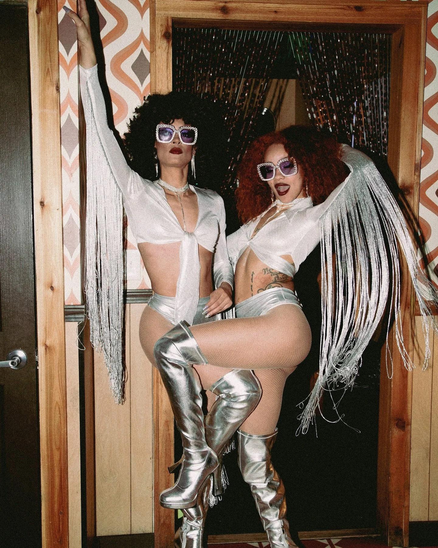 let it snow... while we keep it hot on the dance floor🕺 

happy hour from 5pm-8pm🍺

open from 5pm-2am✨