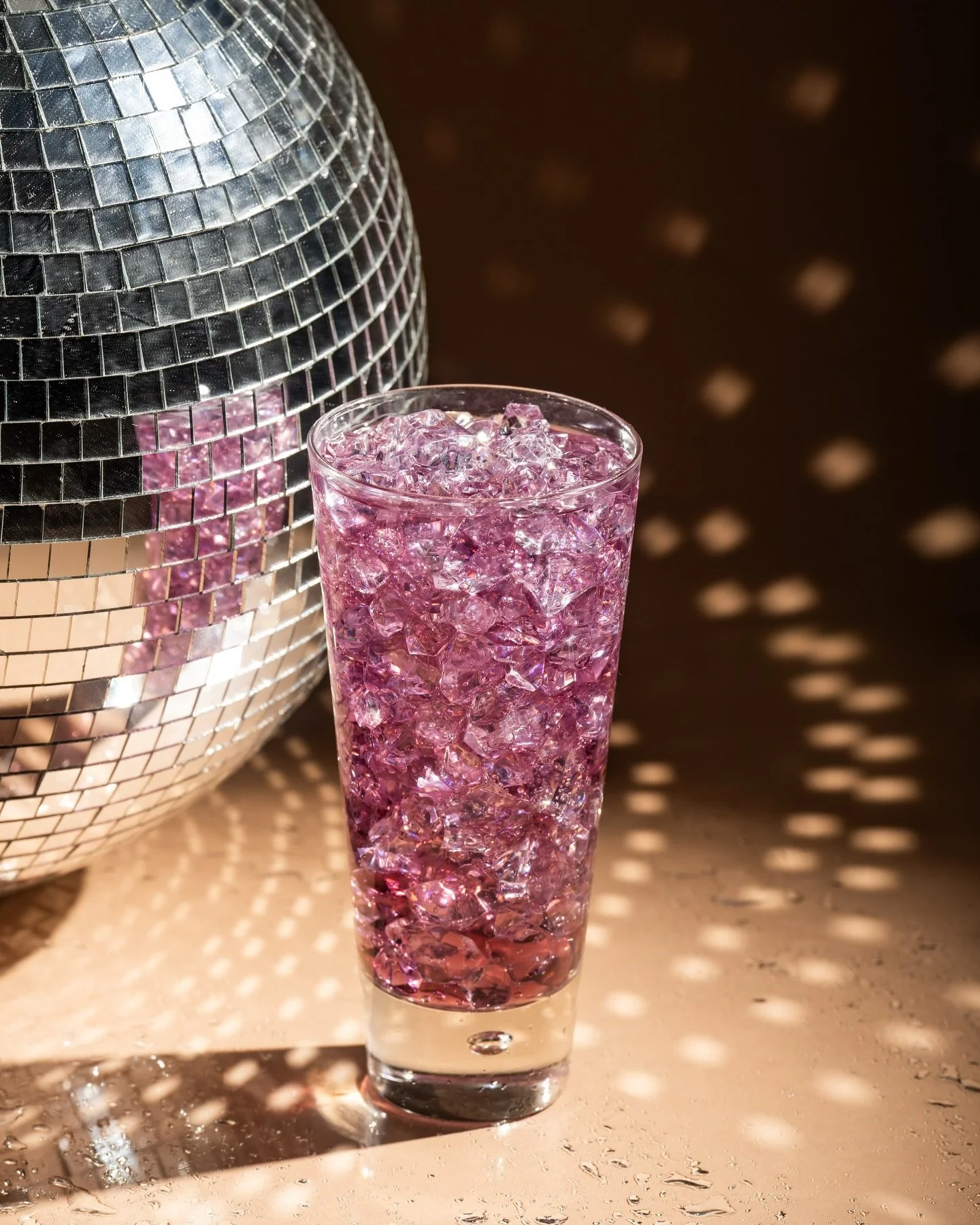 purple rain ✨ keep the boogie going all night long 🥳

Red Bull blue edition (blueberry), raspberry vodka and lemon 🍸

open from 9-2a 🥳

&mdash;

bottle service: 216.440.3500 🥂