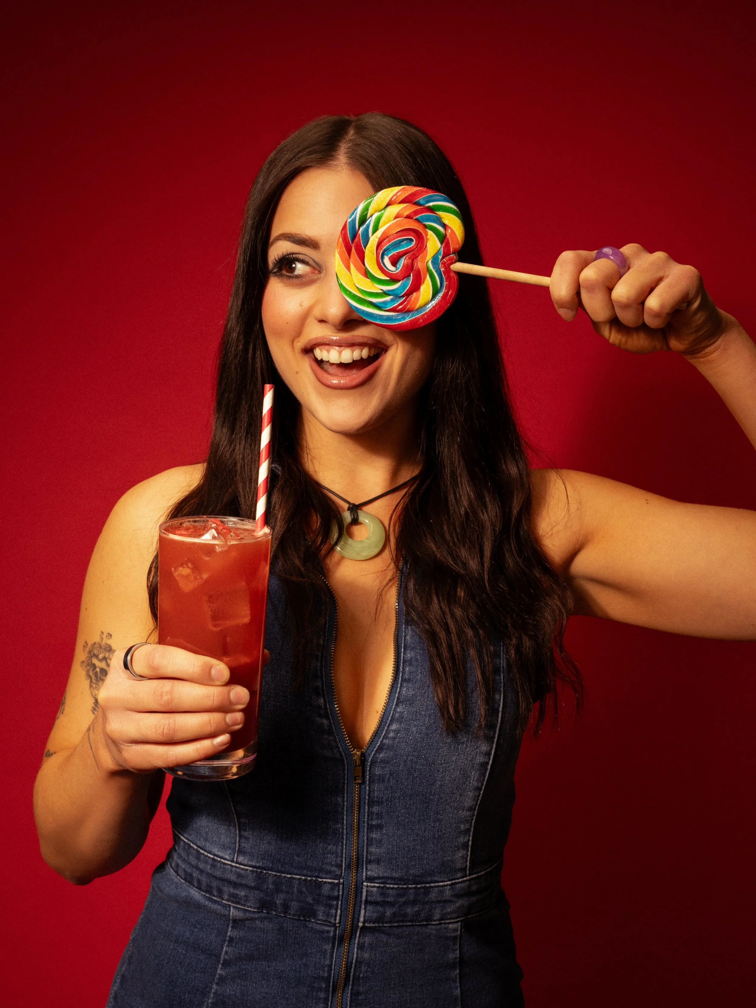 can you dig it? 😋 feel-good swirl of coconut rum, strawberry, lychee and crackling pop rocks 🍹