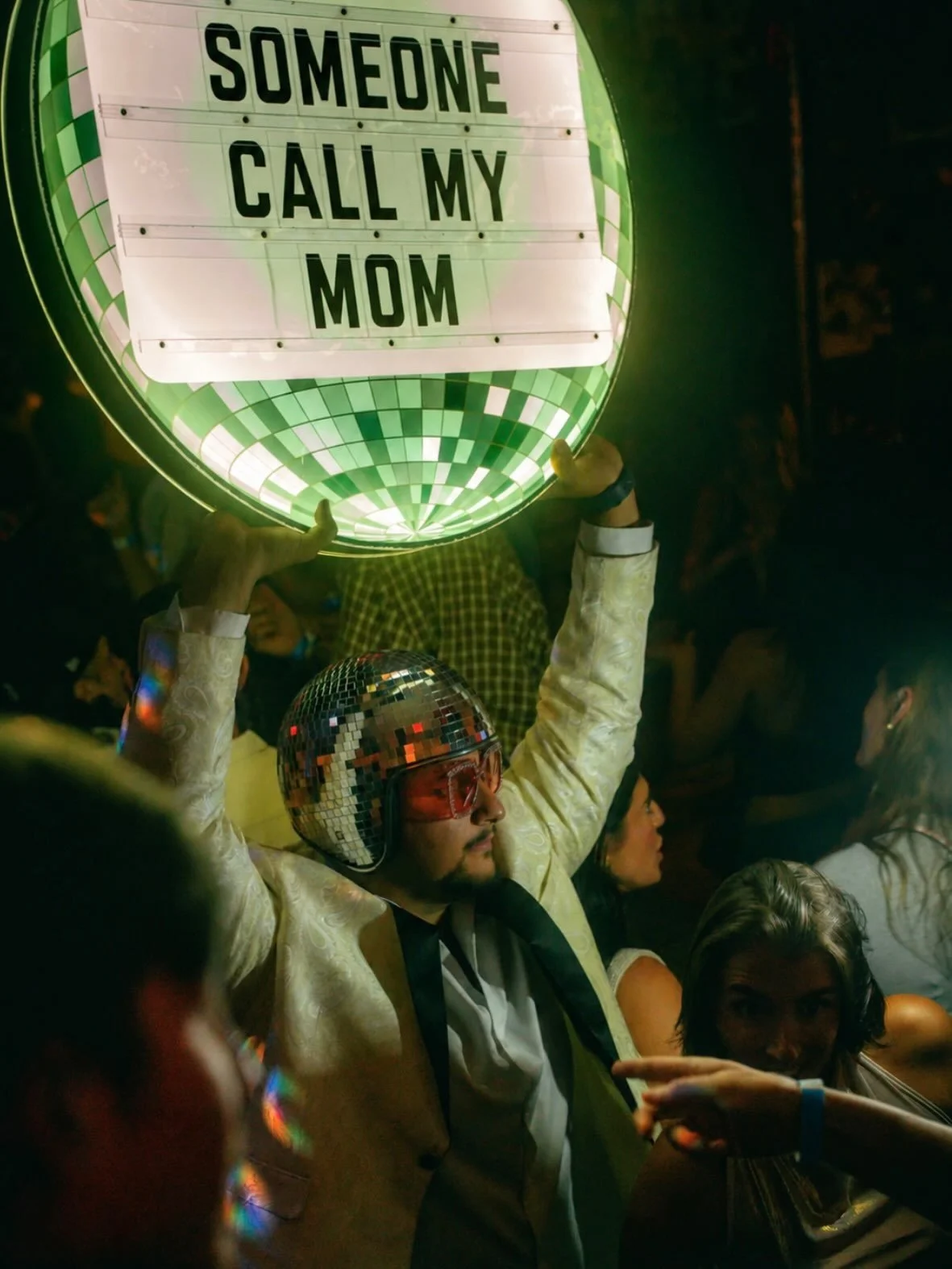 someone call mom&hellip; she&rsquo;s needed on the dance floor 💃🪩 get ready for family weekend oct 2nd-3rd! 

text or call 561.516.1957 for table/bottle service 🥂