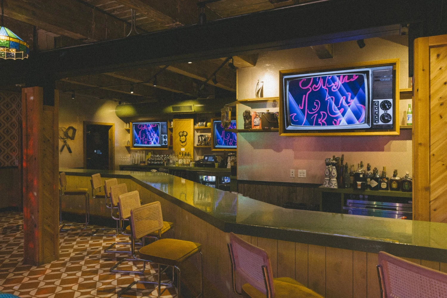 Bar photo 1