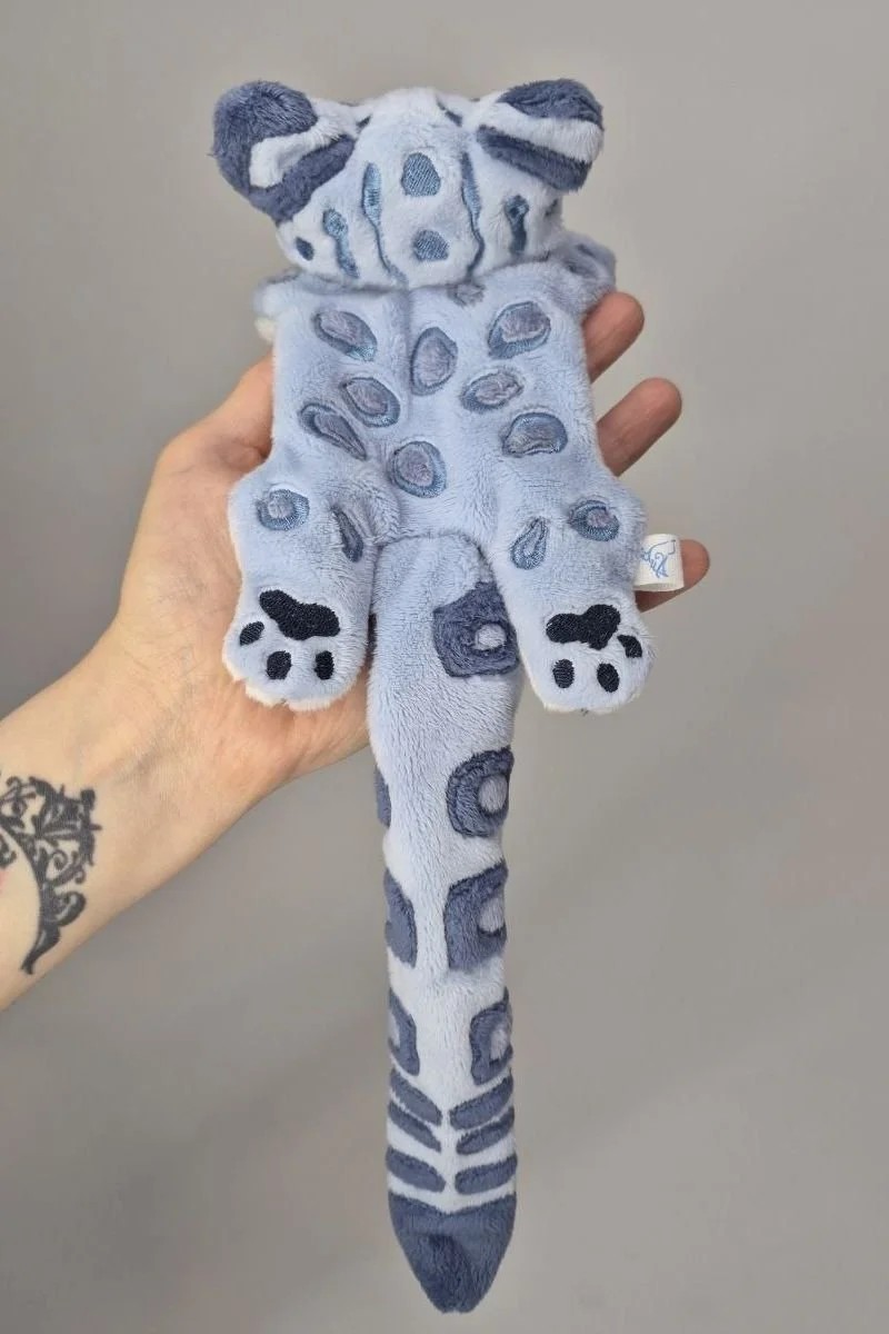 Snow Leopard Kuttari 2.jpg