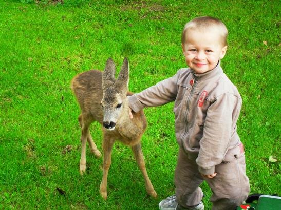 Mateusz’ Weg ins Leben – trotz Arthogryposis multiplex congentia