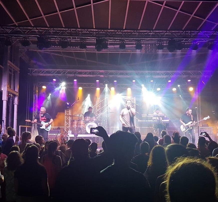 We have our vision set on a larger stage and expanded parkade. Add socially distancing to this photo, and this is what we want to create next. Help us get there by supporting our next shows! We need you this Friday for @iamchrisjamison at 7pm at @nor