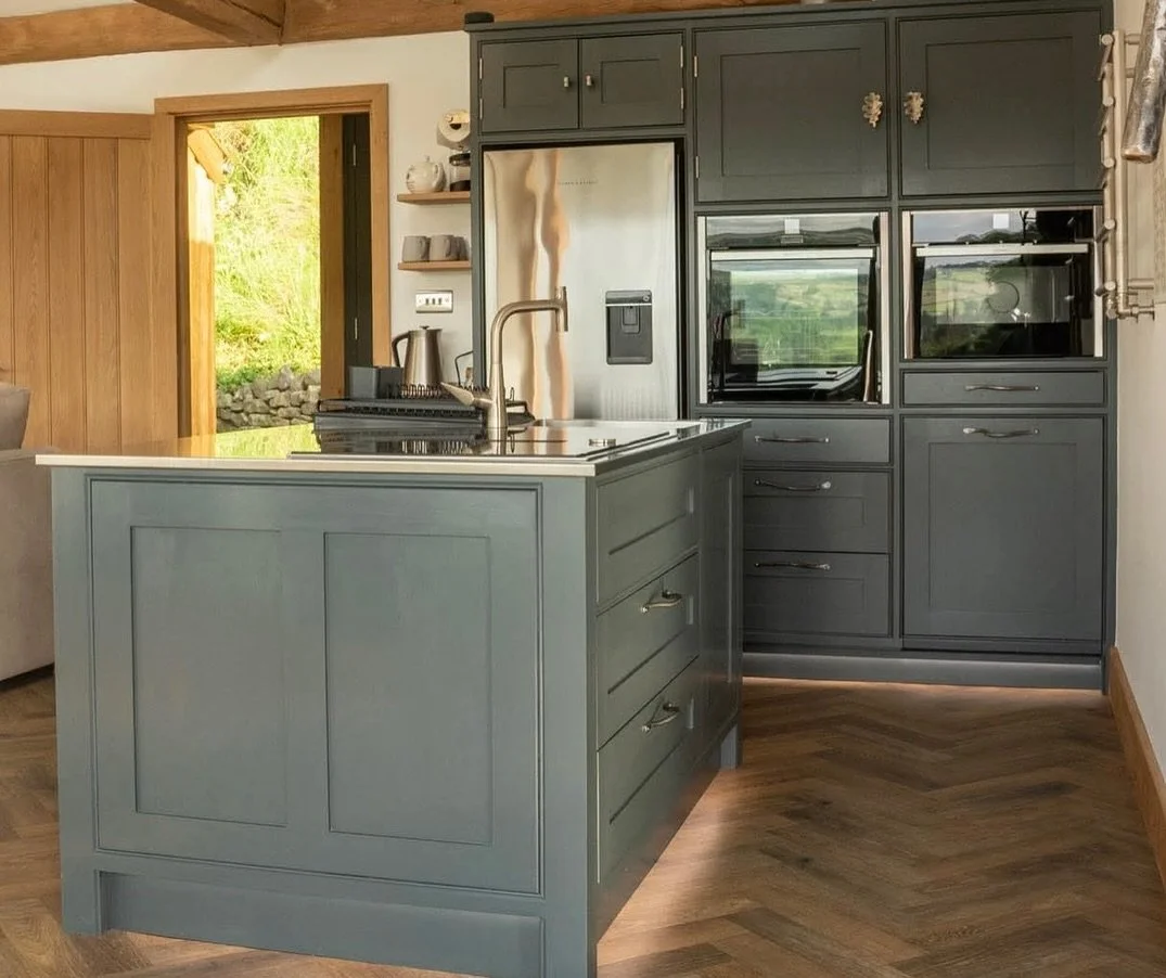 What a treat to be involved with this incredibly gorgeous holiday let @riverview_lodgeallendale 
-
-
-
#bespoke #bespokekitchen #handmade #inframe #shakerkitchen #handpainted #madeinnorthumberland #holidaylodges #peacefulvibes #holidaysinnorthumberla
