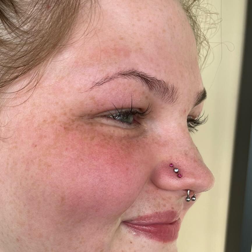 Gorgeous, gorgeous, and gorgeous!!! These three nostril piercings done by Clay are, as mentioned, GORGEOUS!! 

#safepiercing #kcmo #nostrilpiercing #piercingoftheday