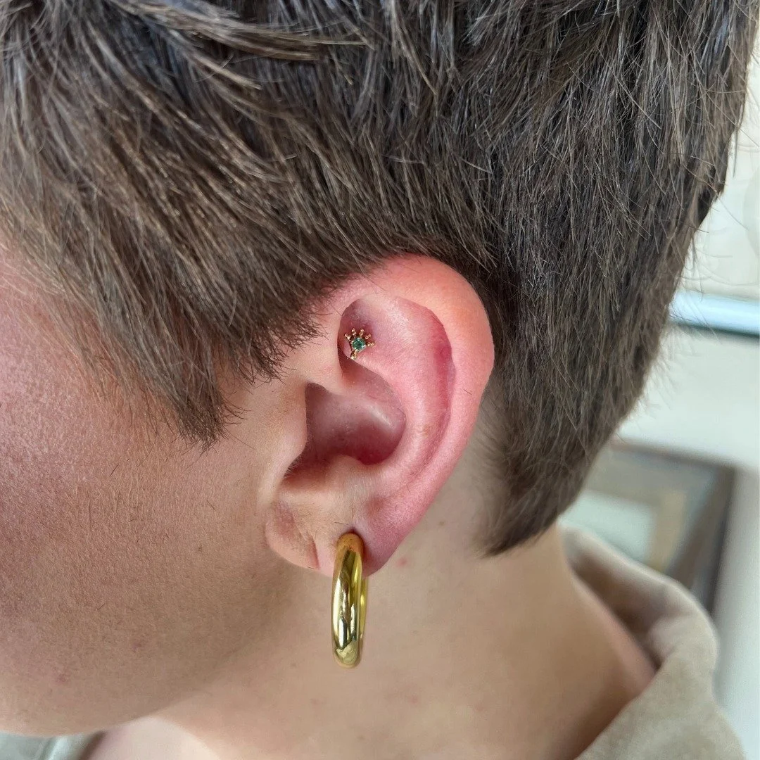 The Golden Hour
Turns this rook piercing into
A ray of sunshine

Fresh rook piercing by Clay. 

 #safepiercing #legitbodyjewelry #kansascity #kcmo #supernaturalbodypiercing #kcmopiercing #rookpiercing #sacredsymbolsjewelry