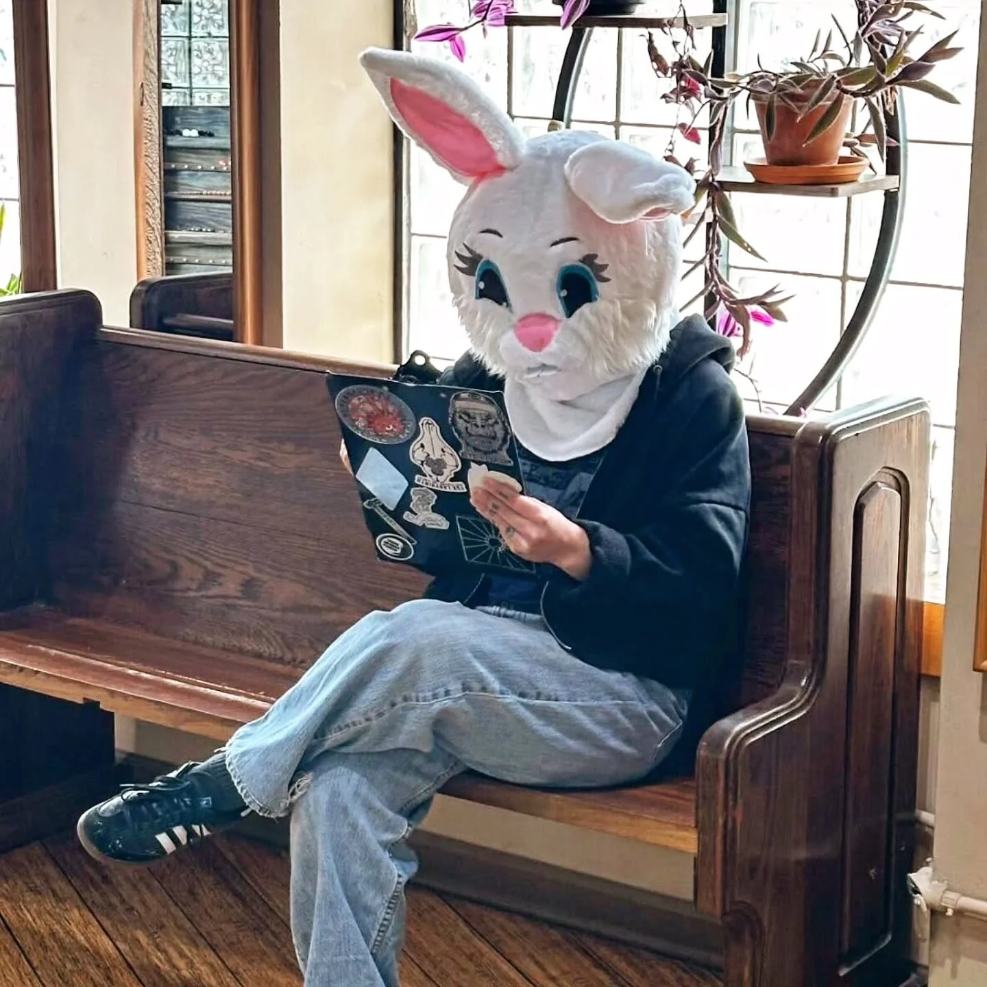 Supernatural will be closed tomorrow, April 20th, to spend time with our families. Luckily, the Easter Bunny was able to stop by and get a piercing before their very busy day tomorrow. 

#supernaturalbodypiercing #kcmo #kcmopiercing