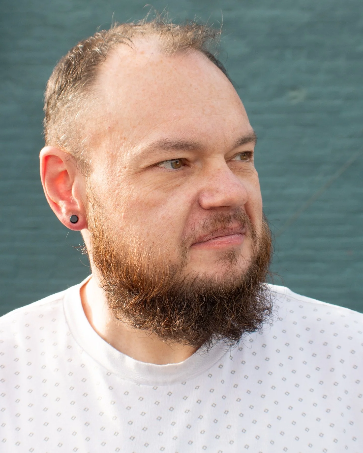 New Year, New Ears! 

&ldquo;Nothing like some yacht rock an body mods on a Saturday!&rdquo;

Fresh 6g lobe piercings by @caseyvnichols, outfitted with single flare plugs from @glasswear_studios. 

#safepiercing #legitbodyjewelry #largegaugepiercing 