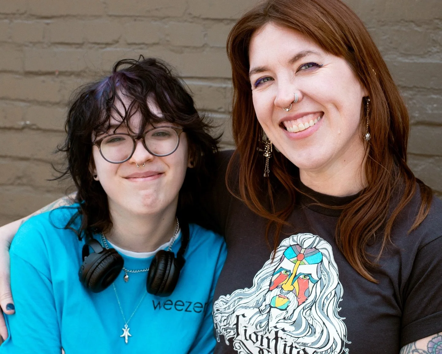 ✨ Like parent, like child! ✨

Fresh septum piercings for these two by @caseyvnichols 

#safepiercing #legitbodyjewelry #septumpiercing #septum